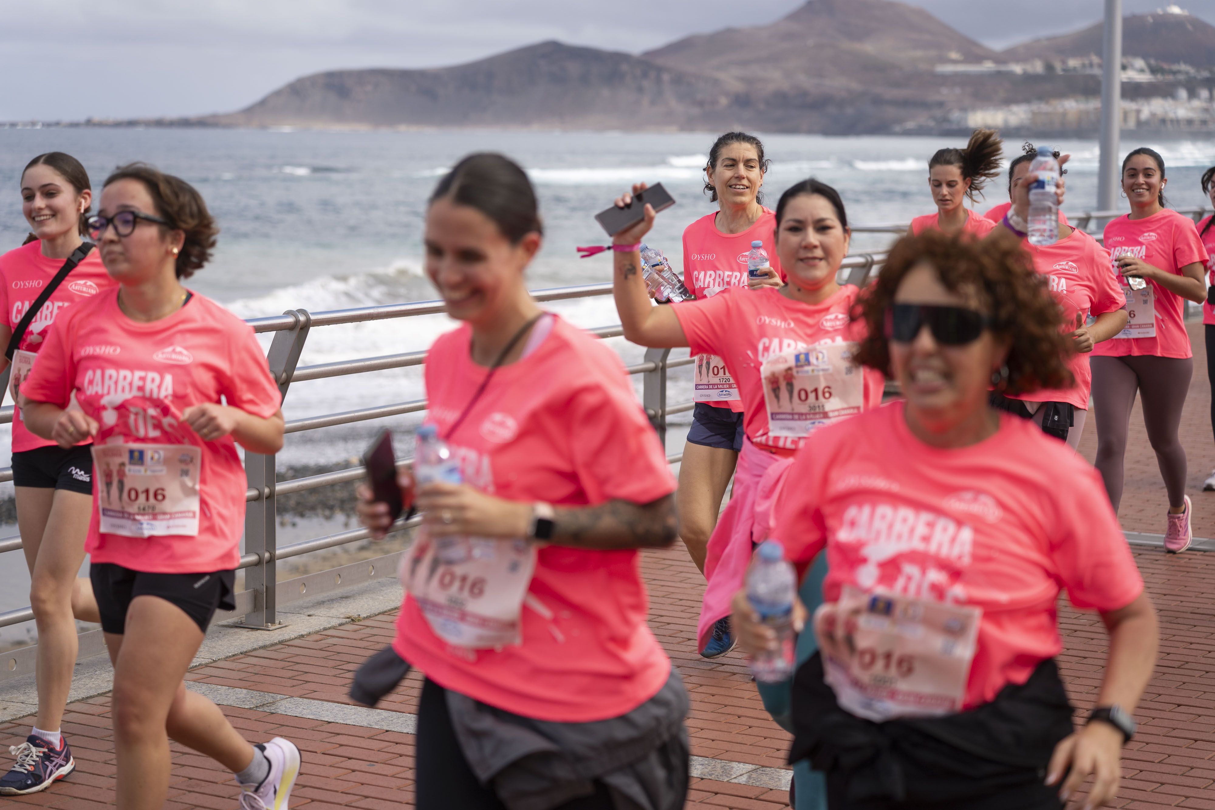 Las mejores fotos de la Carrera de la Mujer Central Lechera Asturiana de Gran Canaria 2026. Alex Basha   166