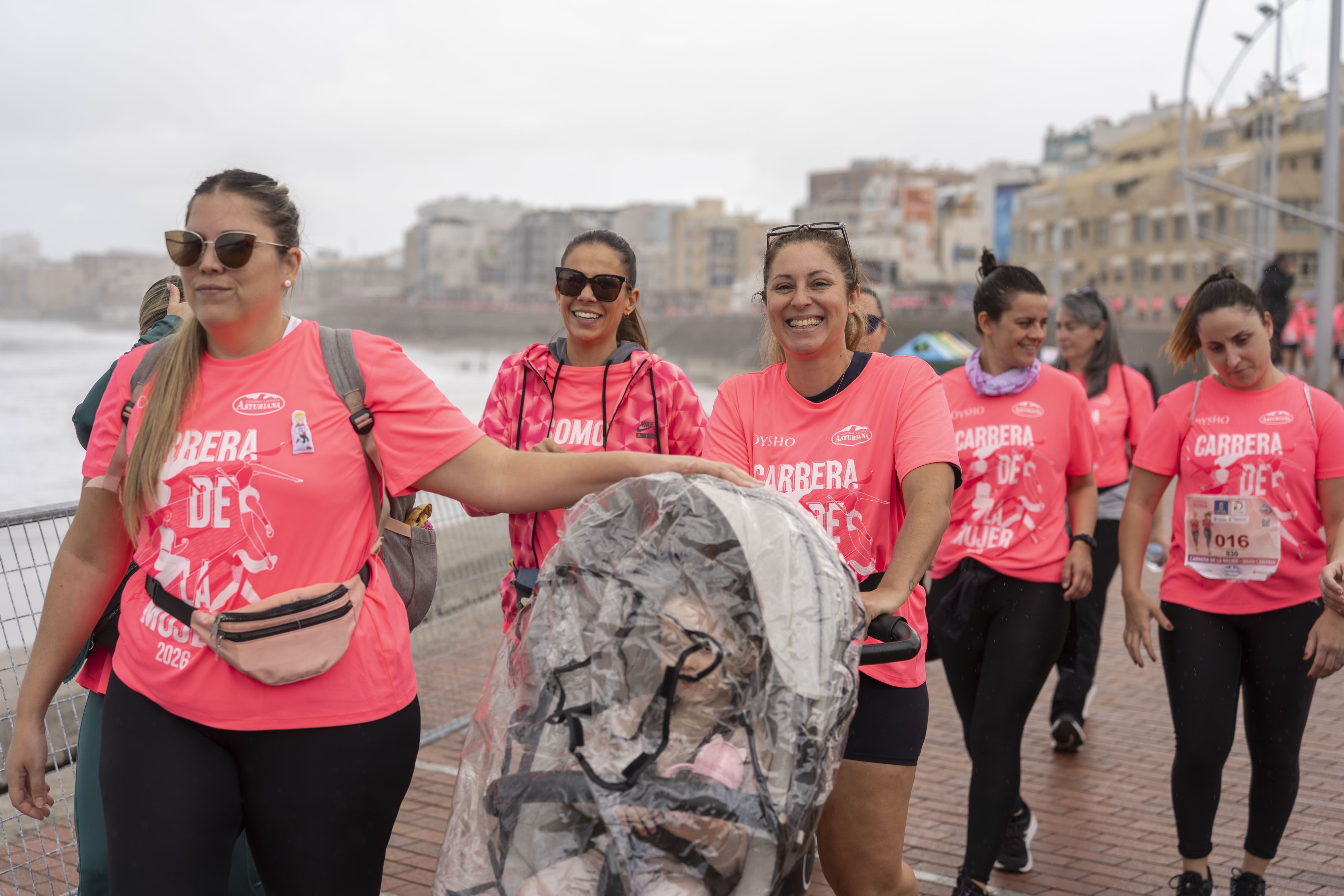 Las mejores fotos de la Carrera de la Mujer Central Lechera Asturiana de Gran Canaria 2026. Alex Basha   206