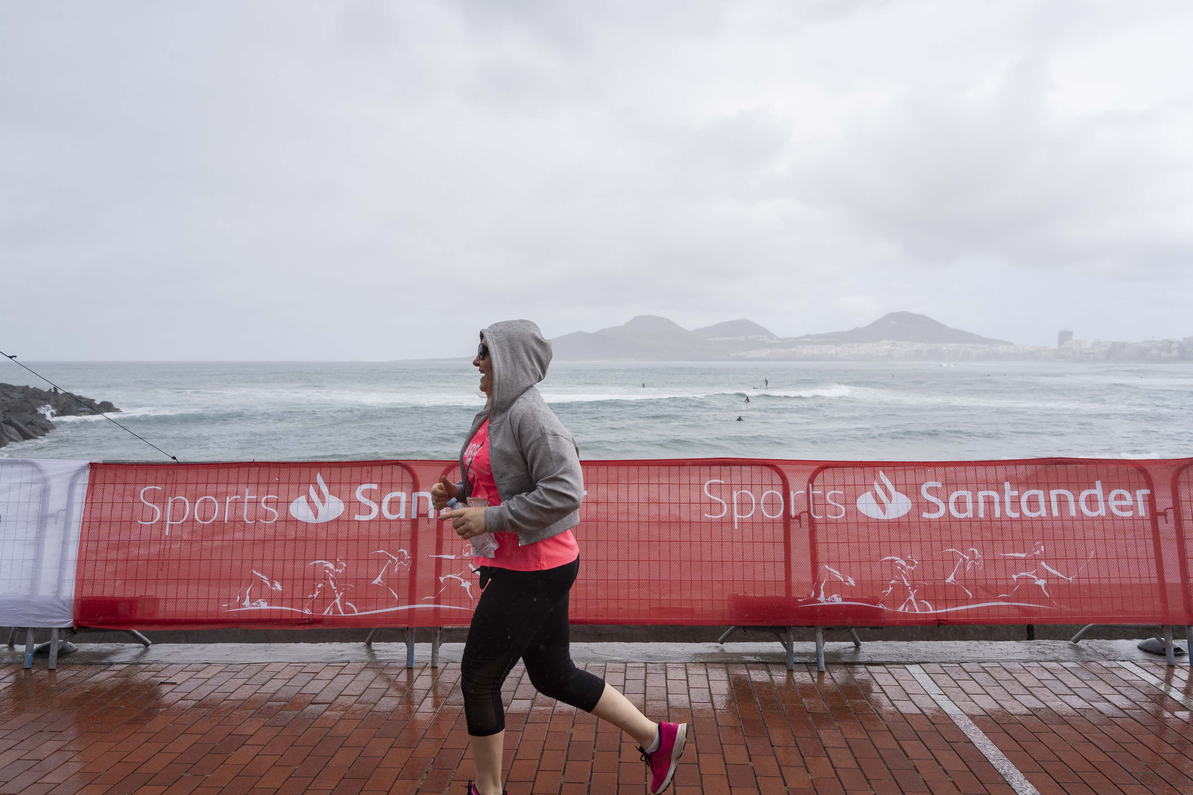 Las mejores fotos de la Carrera de la Mujer Central Lechera Asturiana de Gran Canaria 2026. Alex Basha   227