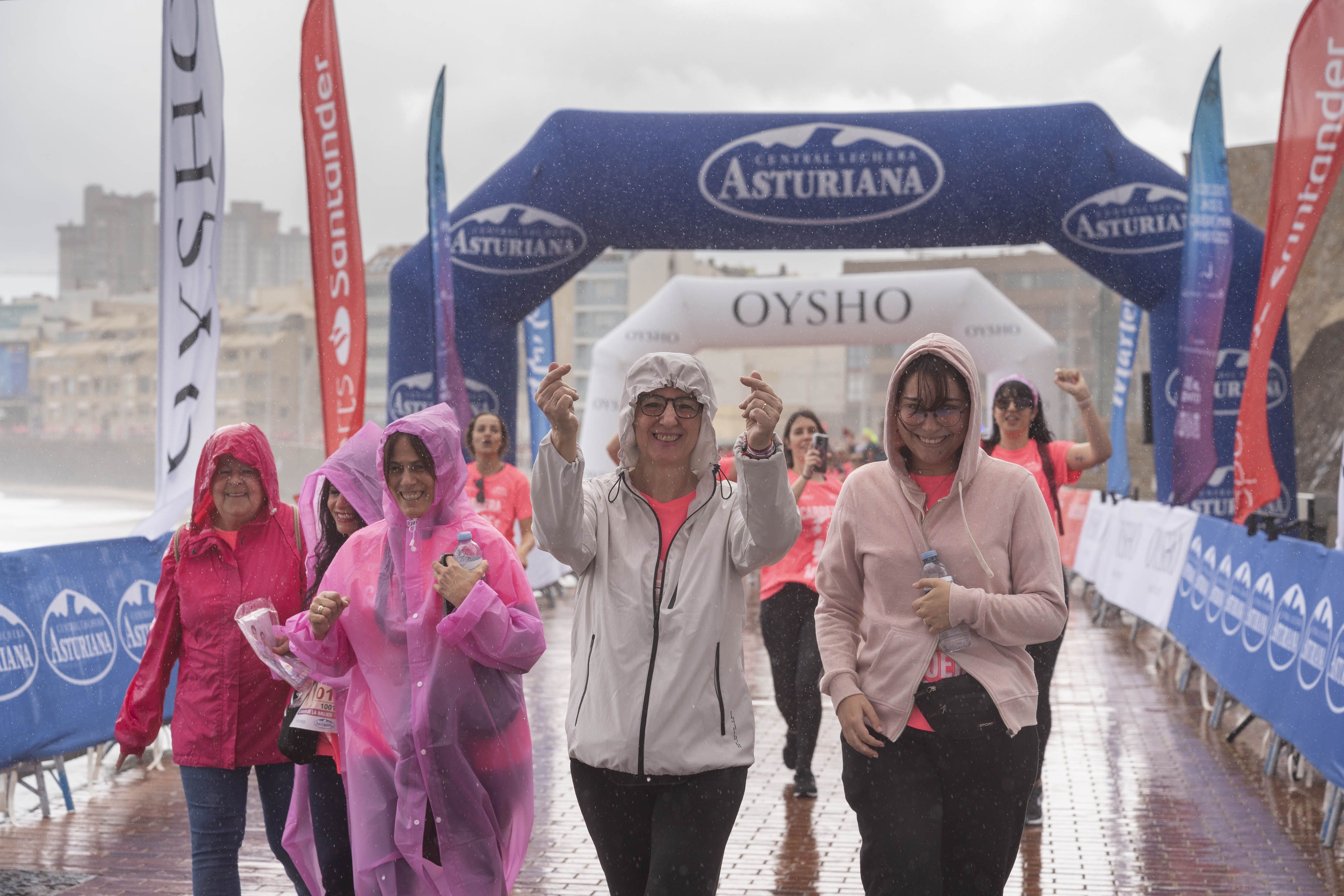 Las mejores fotos de la Carrera de la Mujer Central Lechera Asturiana de Gran Canaria 2026. Alex Basha   248