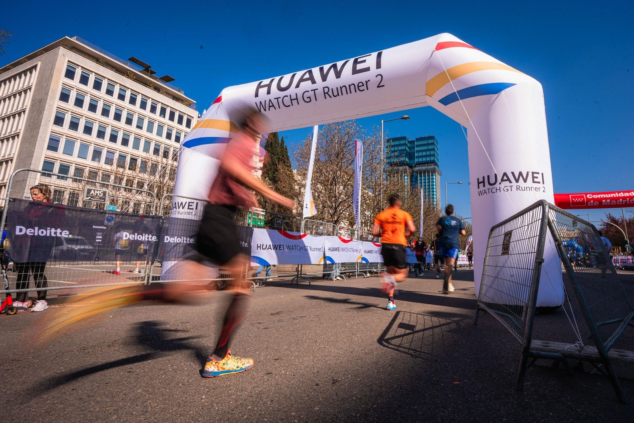 HUAWEI apuesta por el running en la Movistar Madrid Medio Maratón 2026.