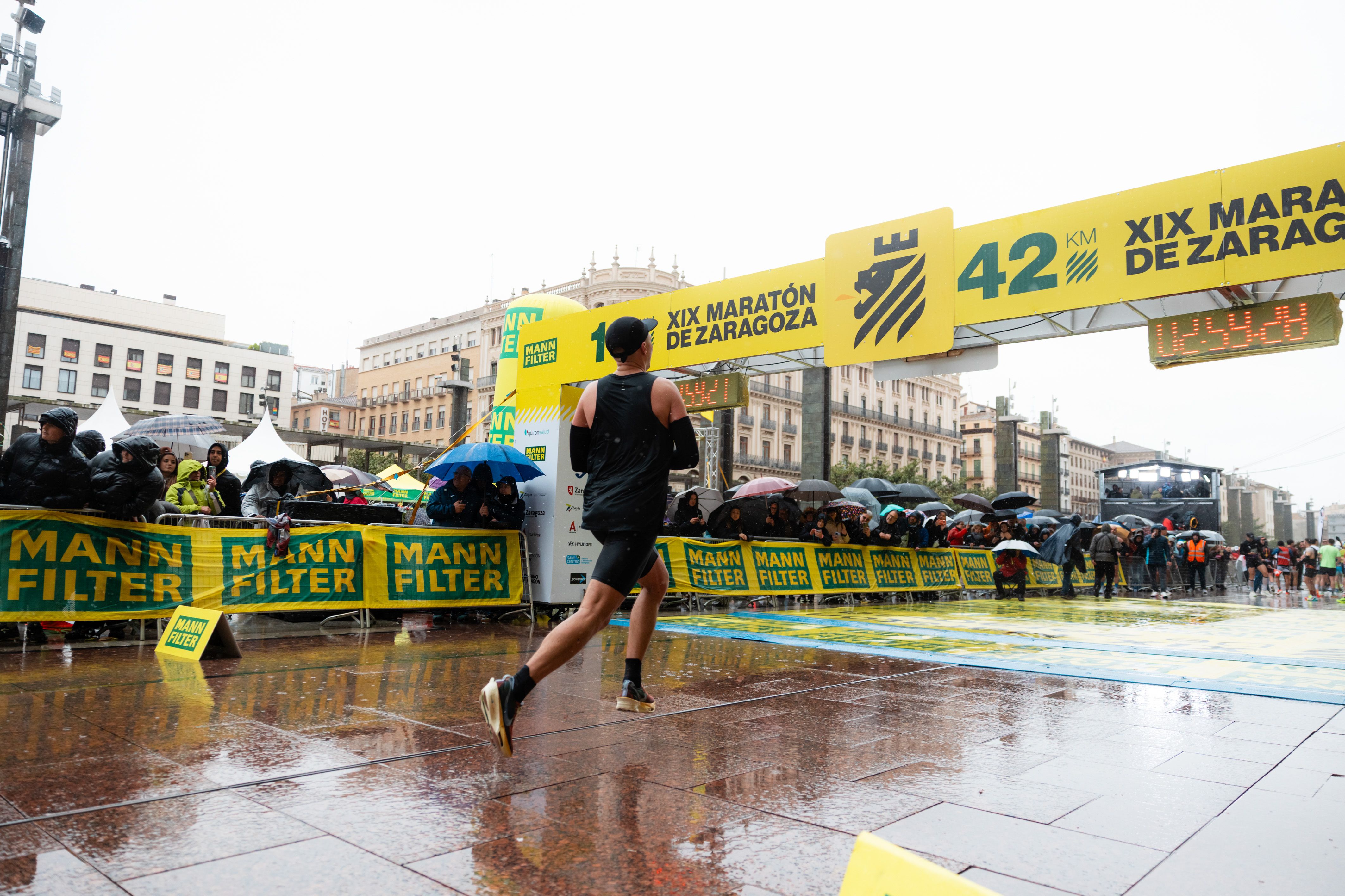 Las mejores fotos del MANN FILTER Maratón de Zaragoza 2026. 260412 113035sm18788