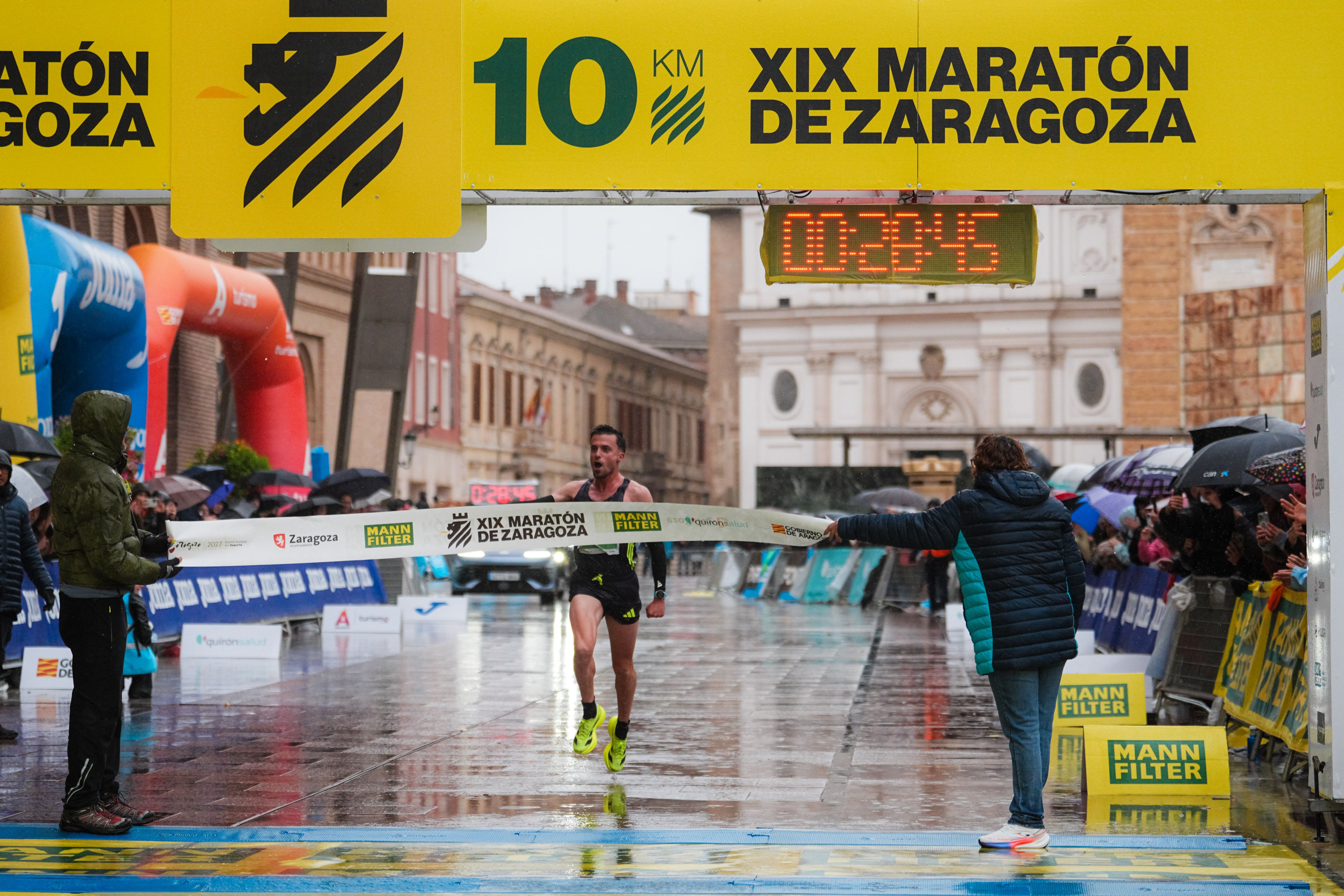 Las mejores fotos del MANN FILTER Maratón de Zaragoza 2026. 260412 093135sm05579