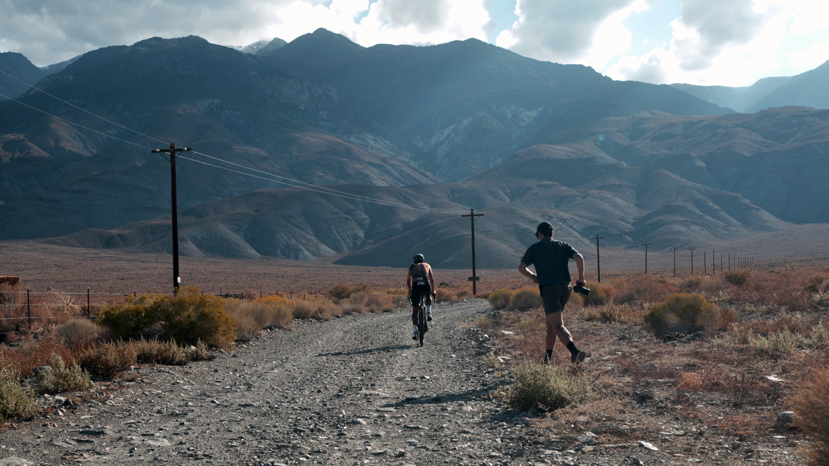 States of Elevation es uno de los proyectos más atractivos de Kilian Jornet y este documental profundiza de manera íntima en él. NNORMAL