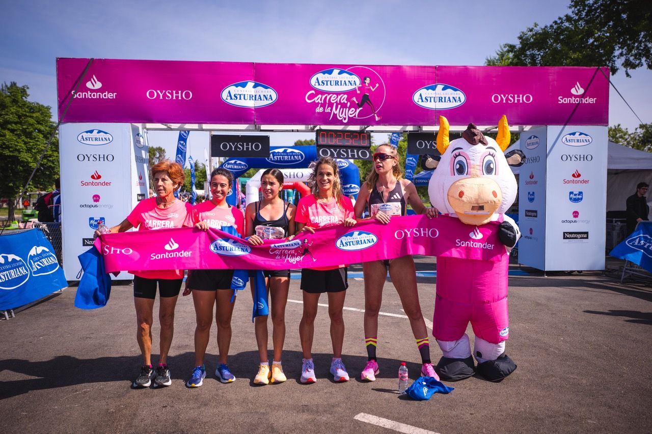 Vitoria-Gasteiz vuelve a vibrar con miles de mujeres en la Carrera de la Mujer