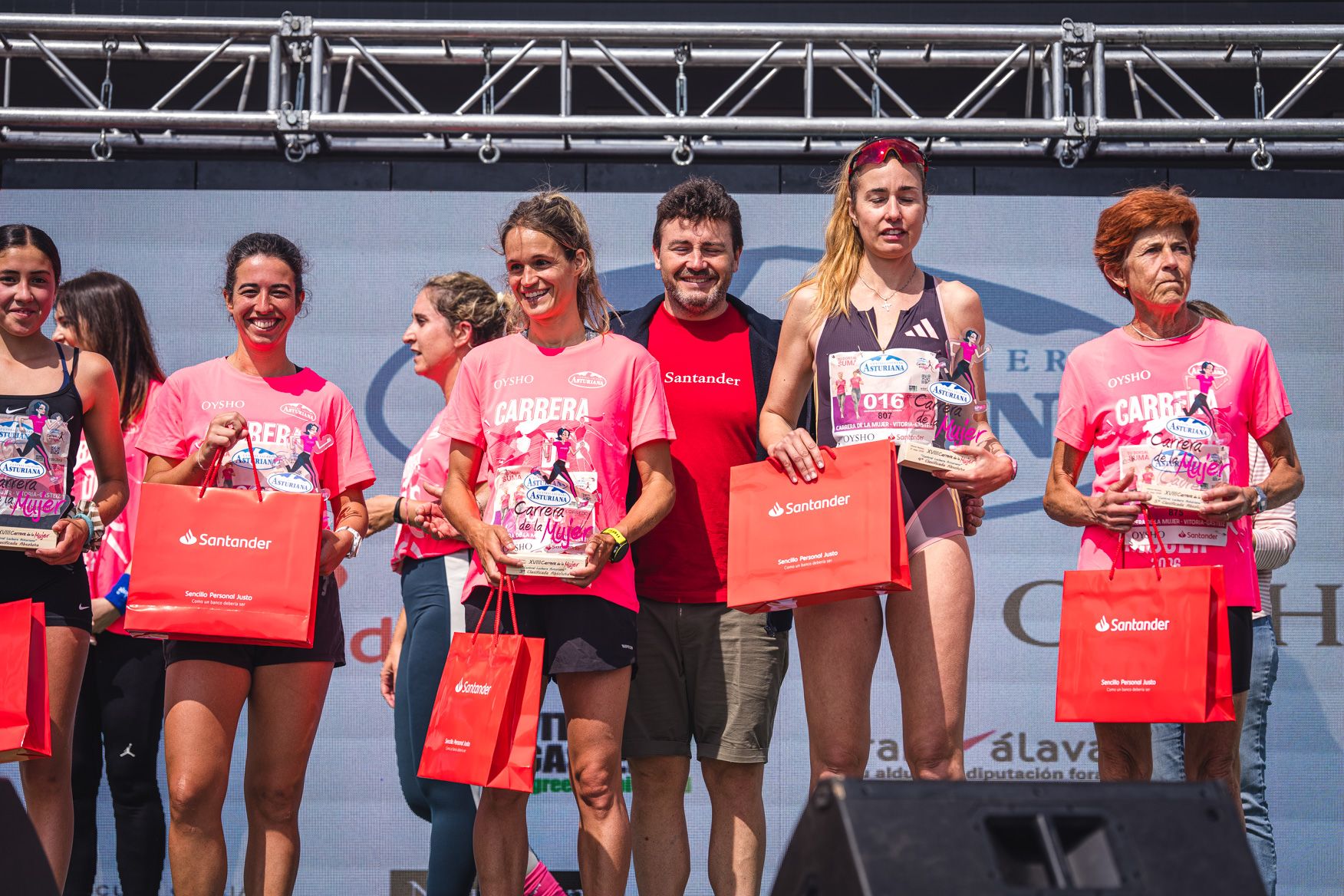 Las mejores fotos de la Carrera de la Mujer Central Lechera Asturiana de Vitoria Gasteiz 2026.  148583