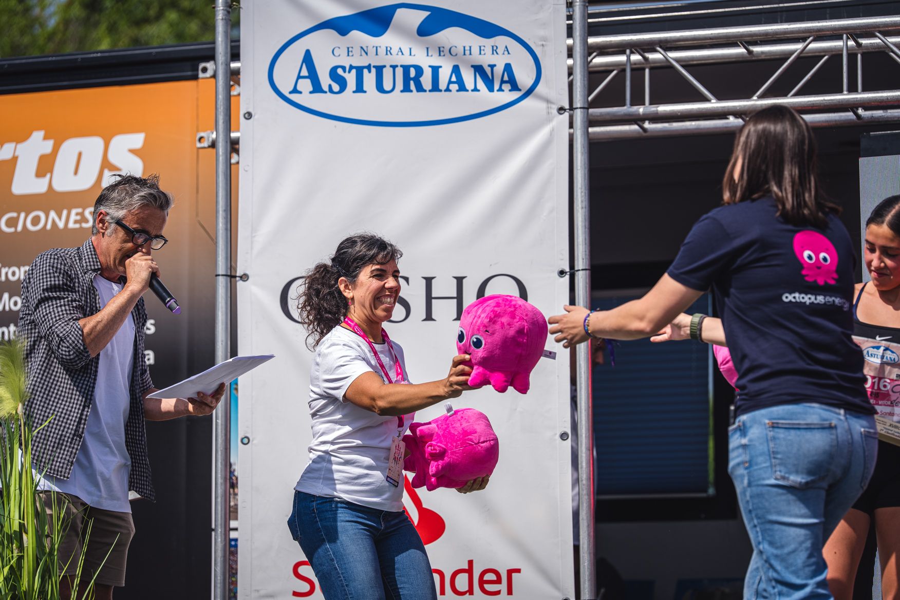 Las mejores fotos de la Carrera de la Mujer Central Lechera Asturiana de Vitoria Gasteiz 2026.  148587