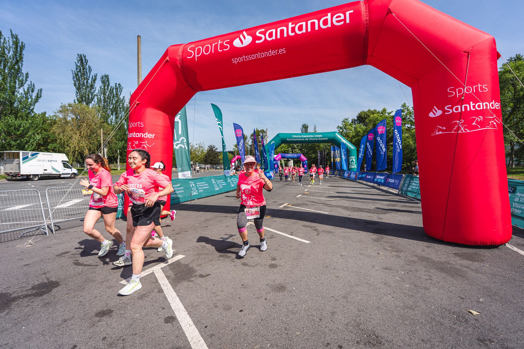 Las mejores fotos de la Carrera de la Mujer Central Lechera Asturiana de Vitoria Gasteiz 2026.  148374