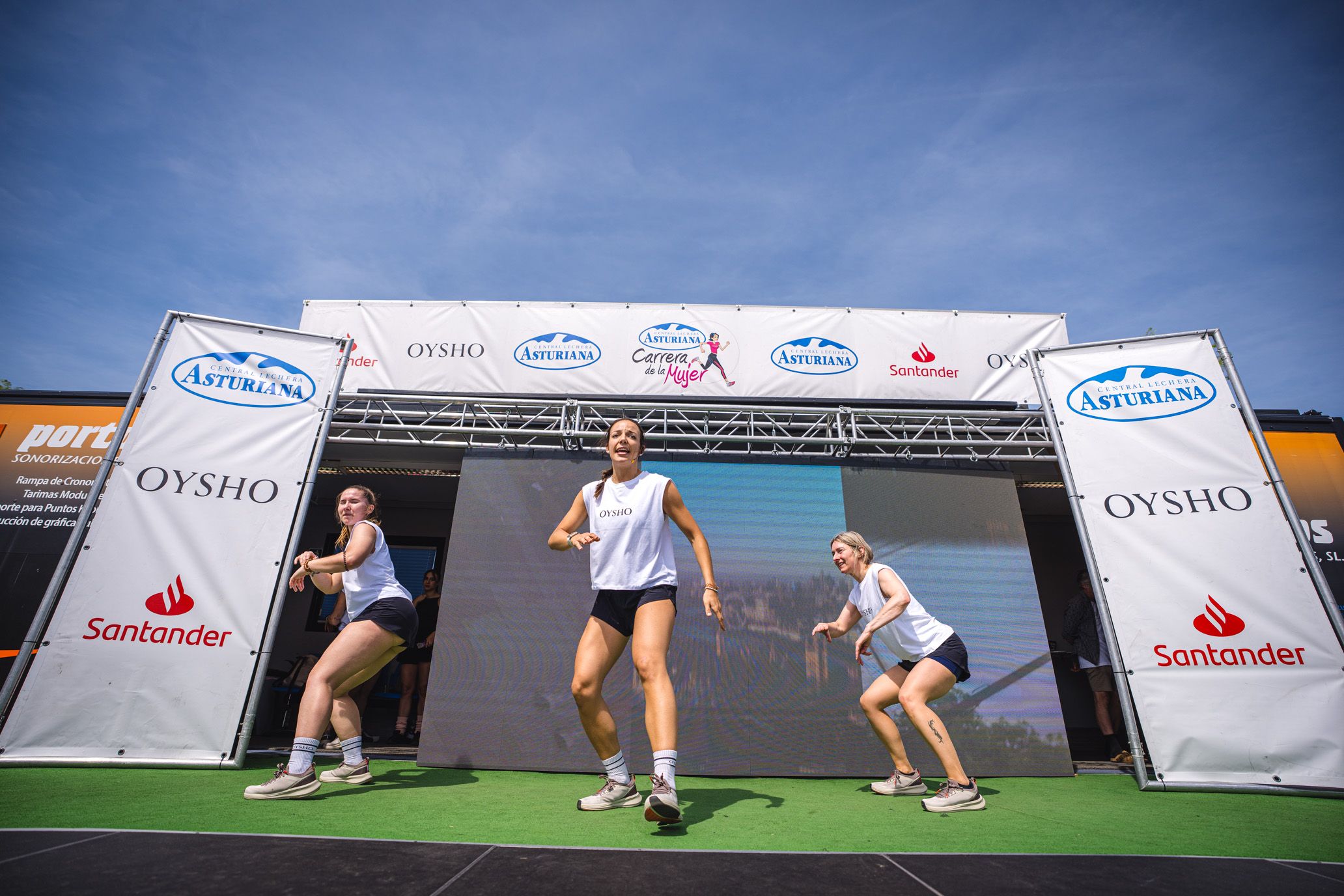 Las mejores fotos de la Carrera de la Mujer Central Lechera Asturiana de Vitoria Gasteiz 2026.  148925