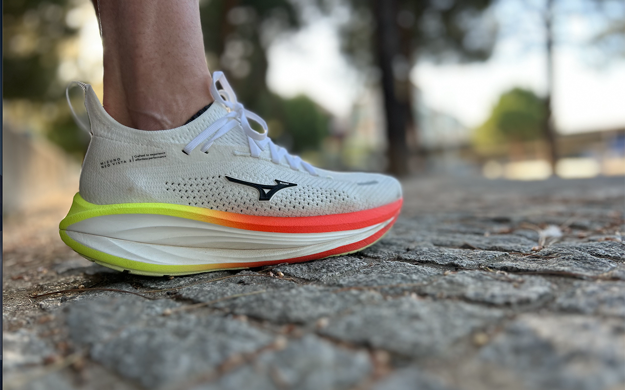 Mizuno Neo Vista 3