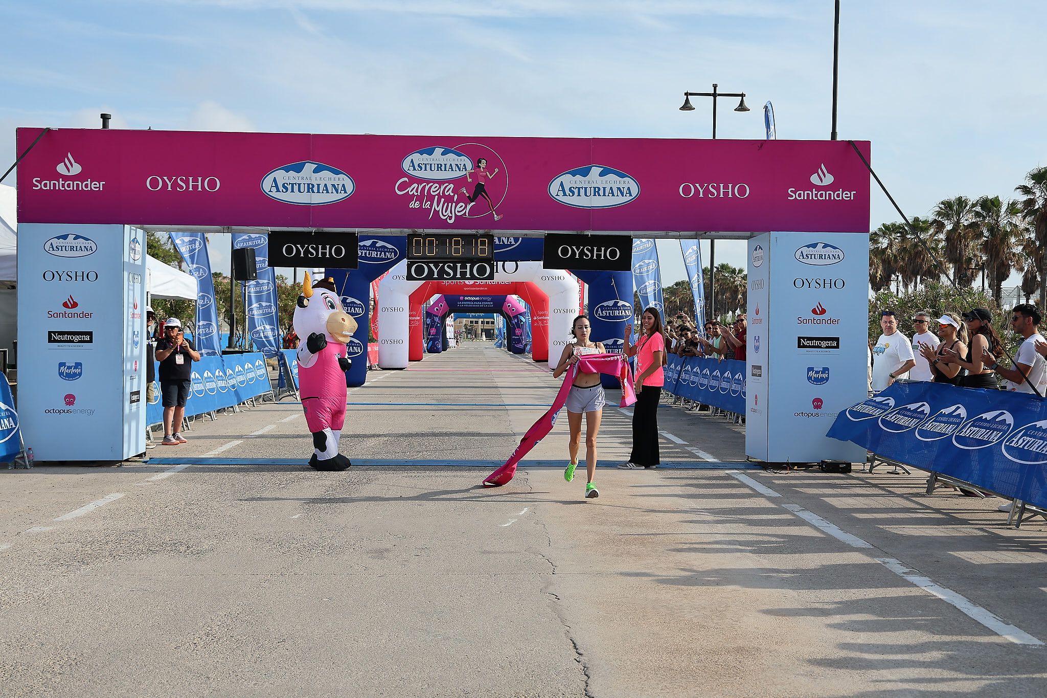 Las mejores fotos de la Carrera de la Mujer de Valencia 2026.0094