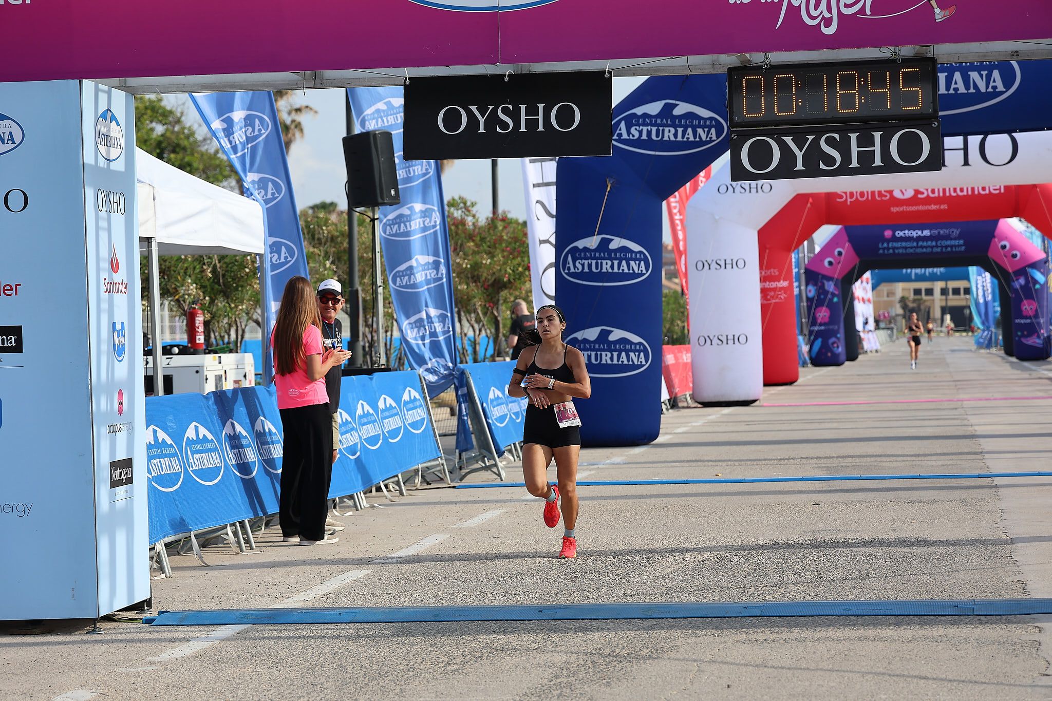 Las mejores fotos de la Carrera de la Mujer de Valencia 2026.0117