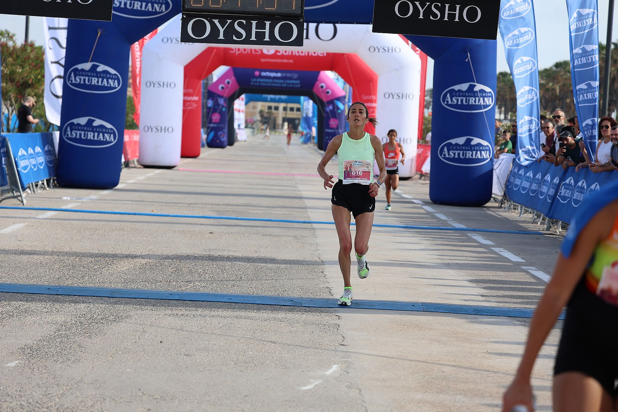 Las mejores fotos de la Carrera de la Mujer de Valencia 2026.0135
