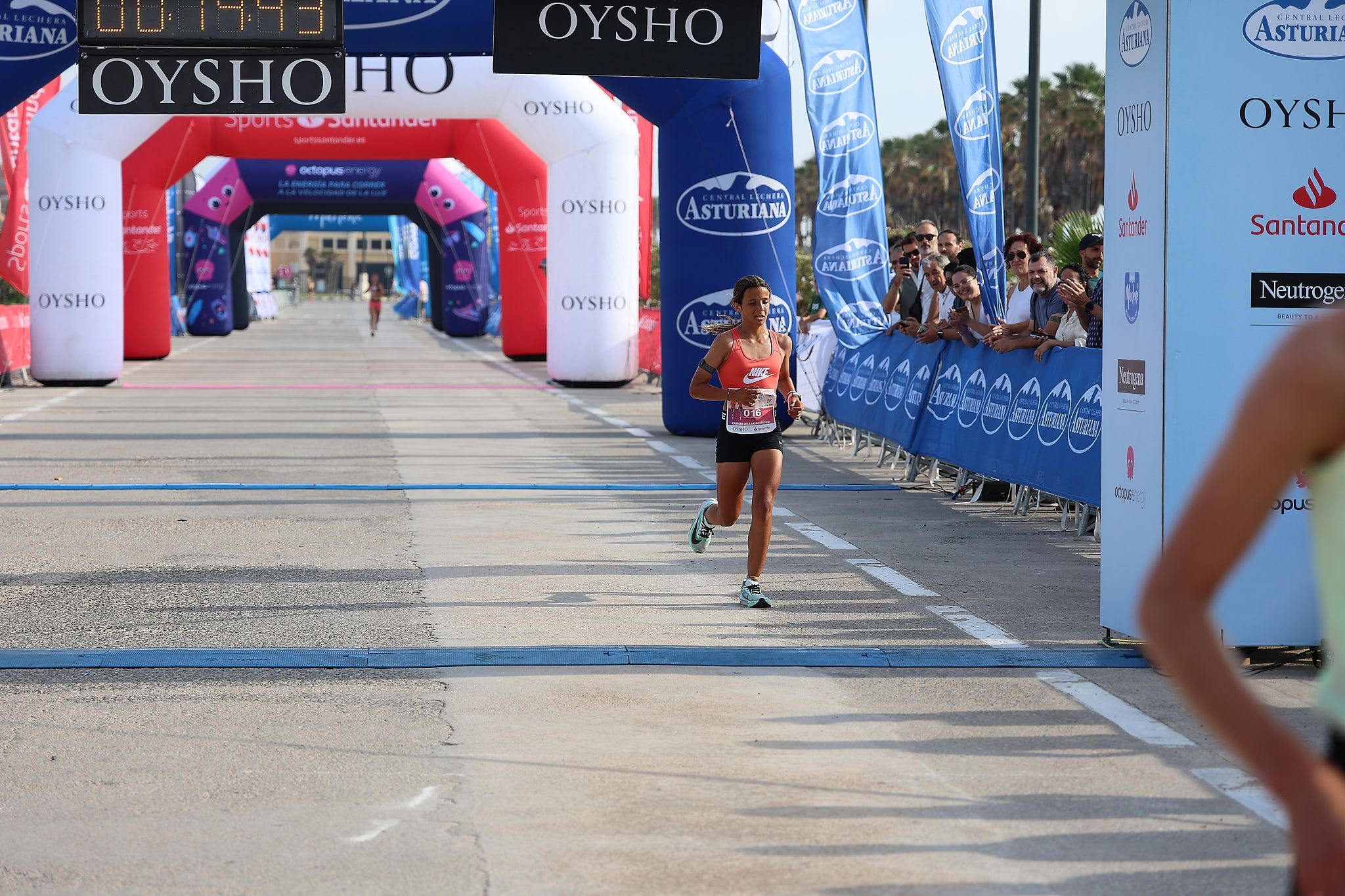 Las mejores fotos de la Carrera de la Mujer de Valencia 2026.0139