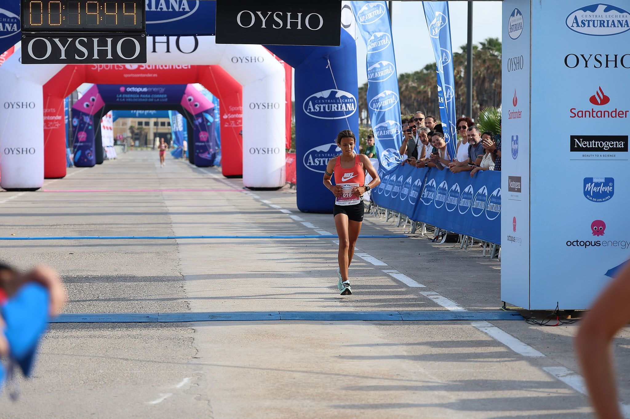 Las mejores fotos de la Carrera de la Mujer de Valencia 2026.0140
