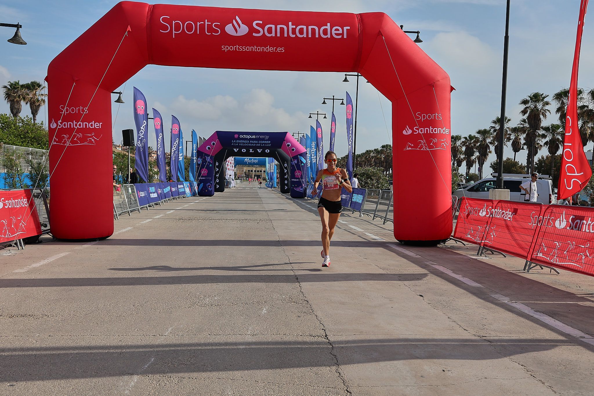 Las mejores fotos de la Carrera de la Mujer de Valencia 2026.0179
