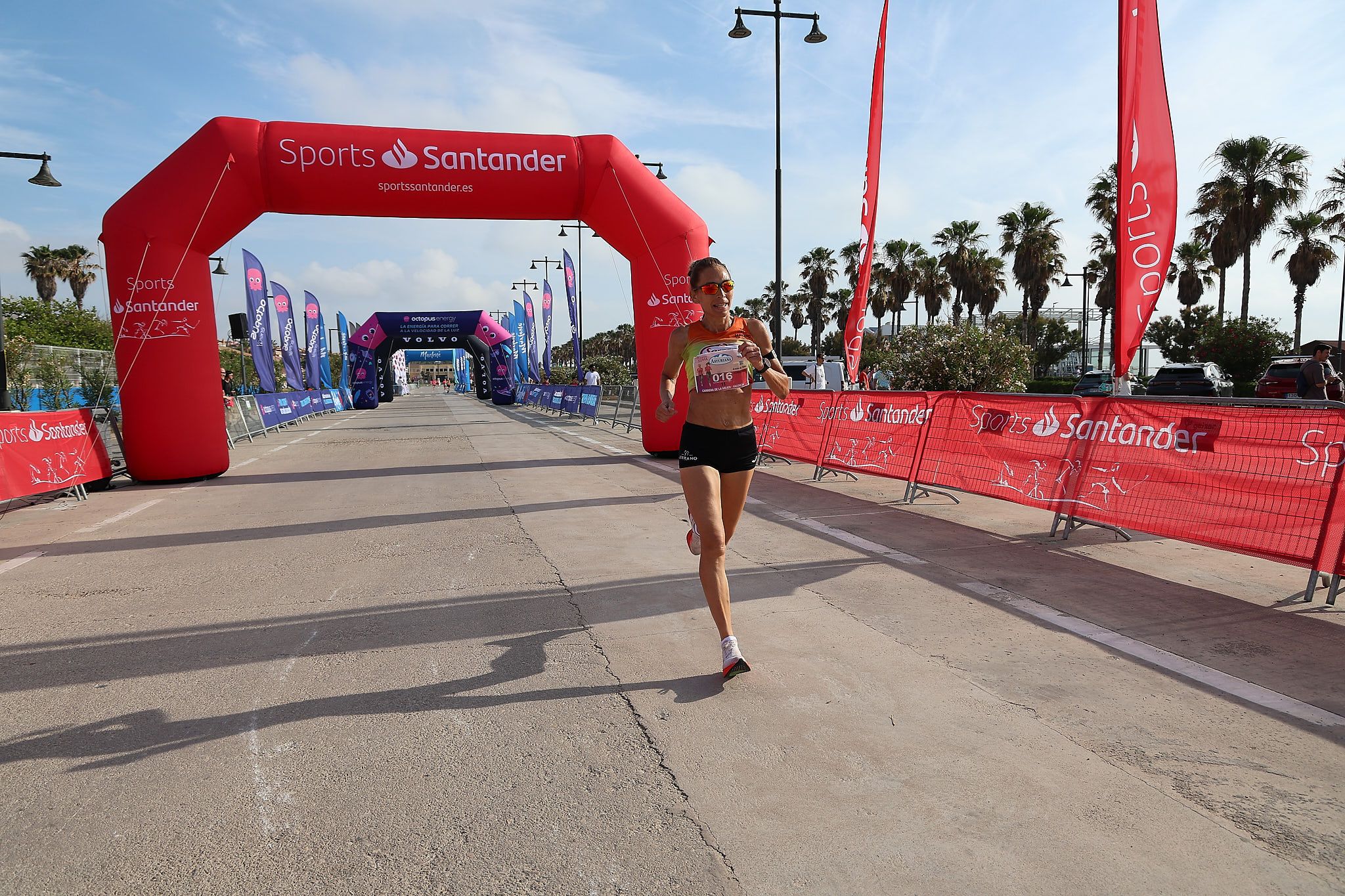 Las mejores fotos de la Carrera de la Mujer de Valencia 2026.0181