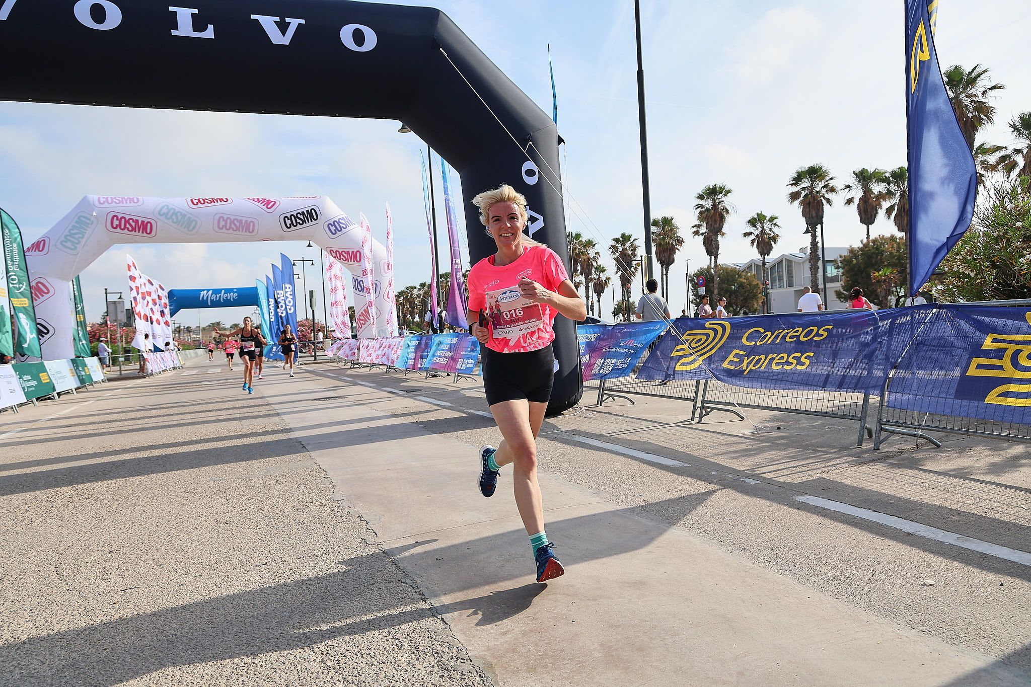 Las mejores fotos de la Carrera de la Mujer de Valencia 2026.0204