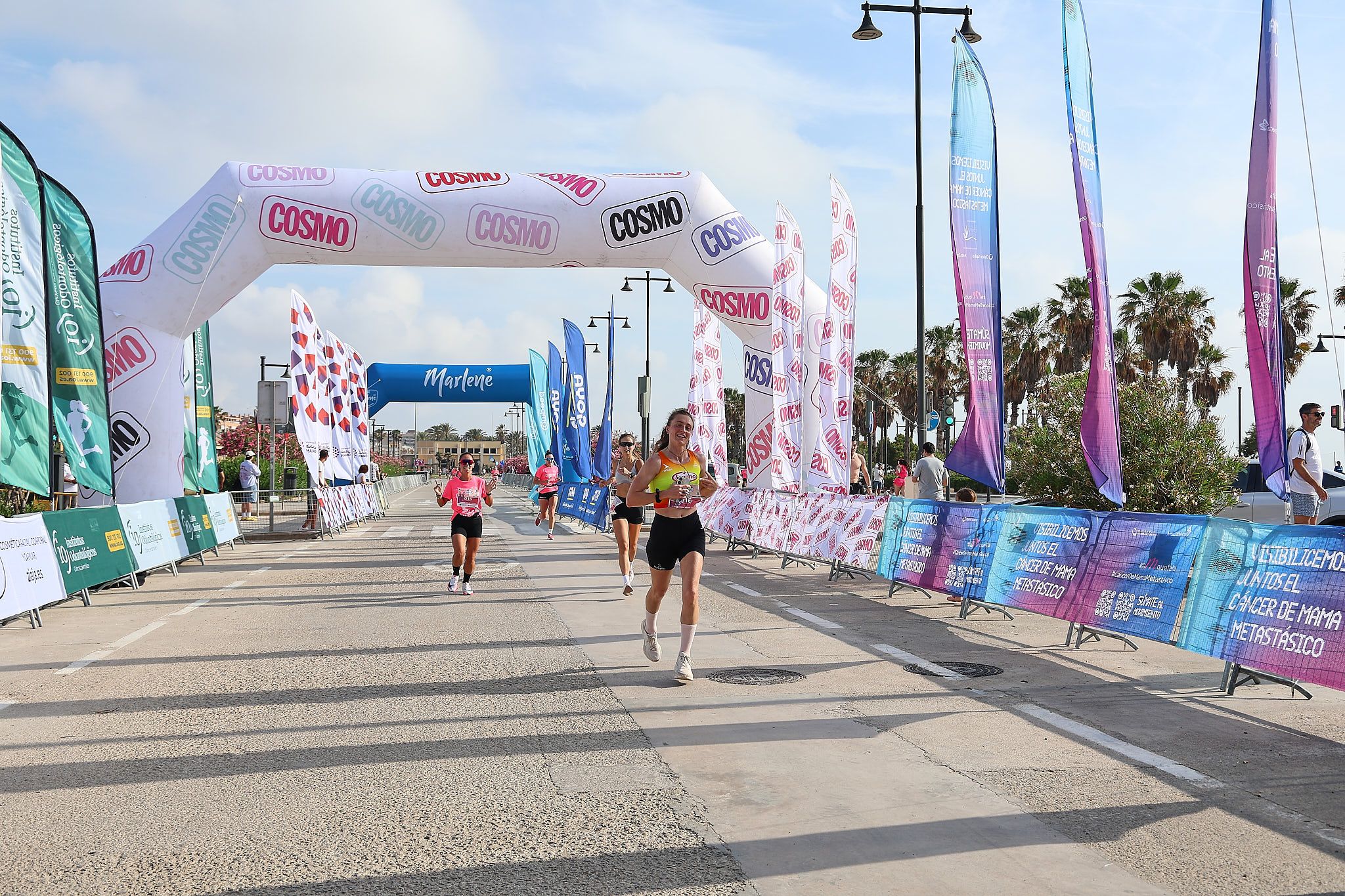 Las mejores fotos de la Carrera de la Mujer de Valencia 2026.0213
