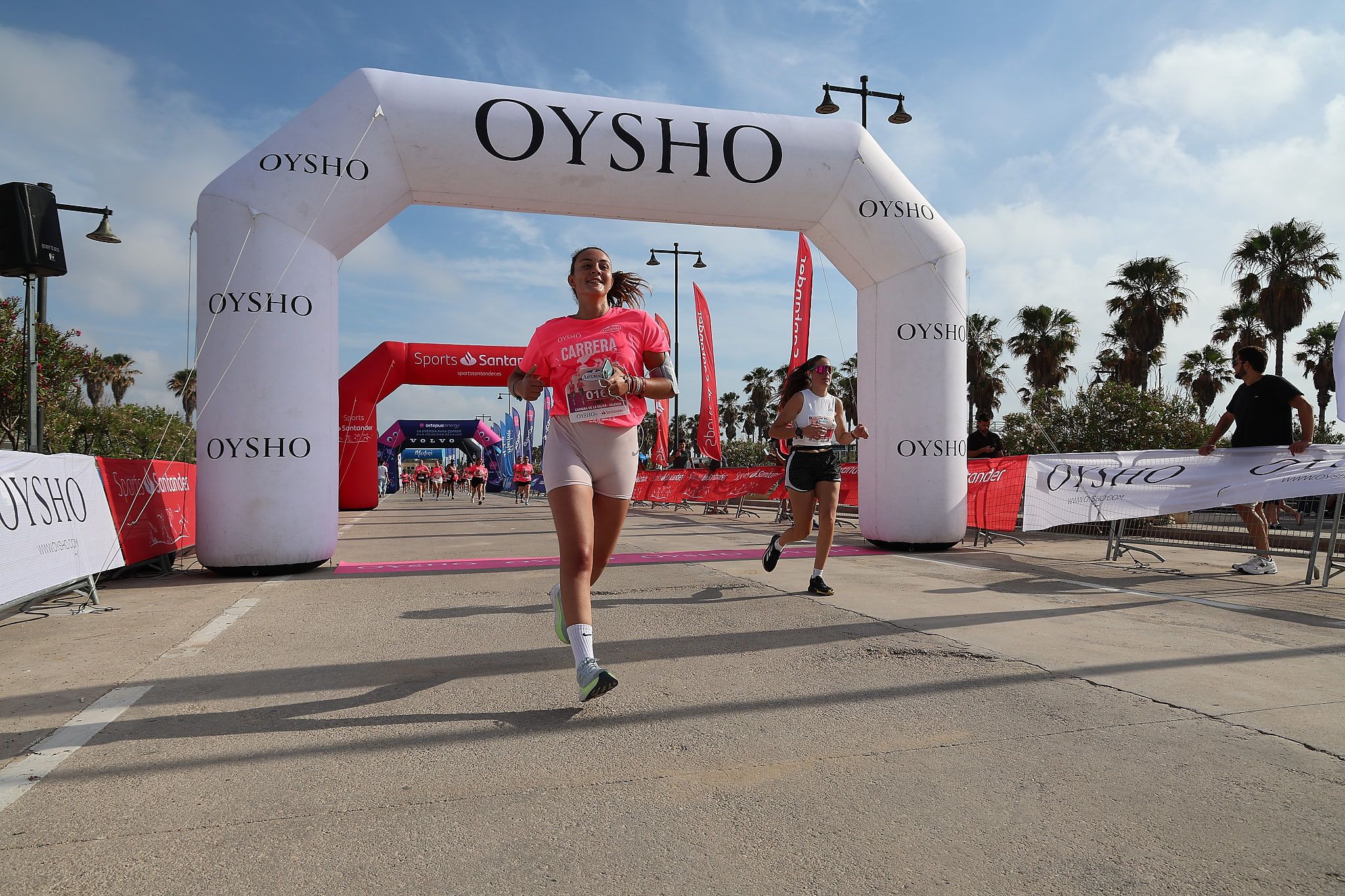 Las mejores fotos de la Carrera de la Mujer de Valencia 2026.0504
