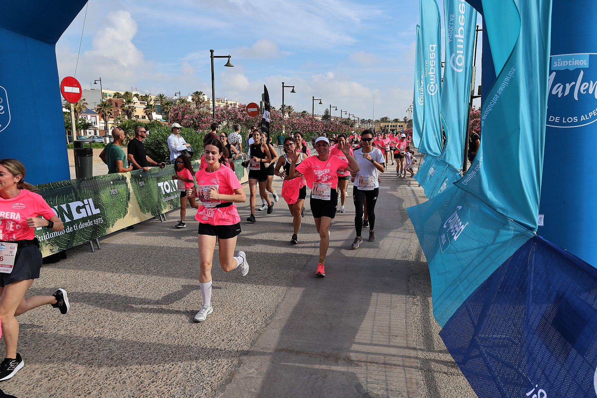 Las mejores fotos de la Carrera de la Mujer de Valencia 2026.0709