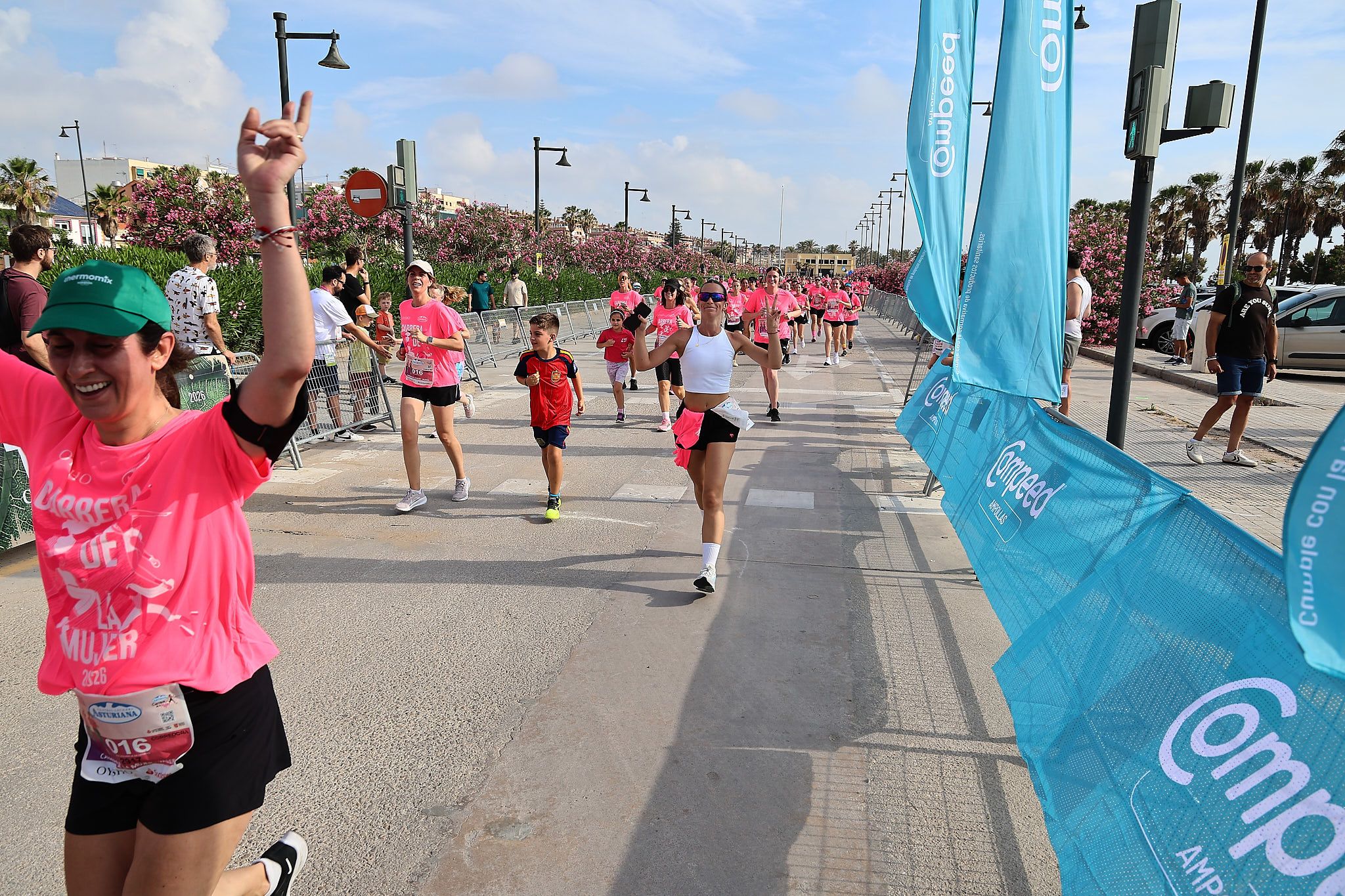 Las mejores fotos de la Carrera de la Mujer de Valencia 2026.0714