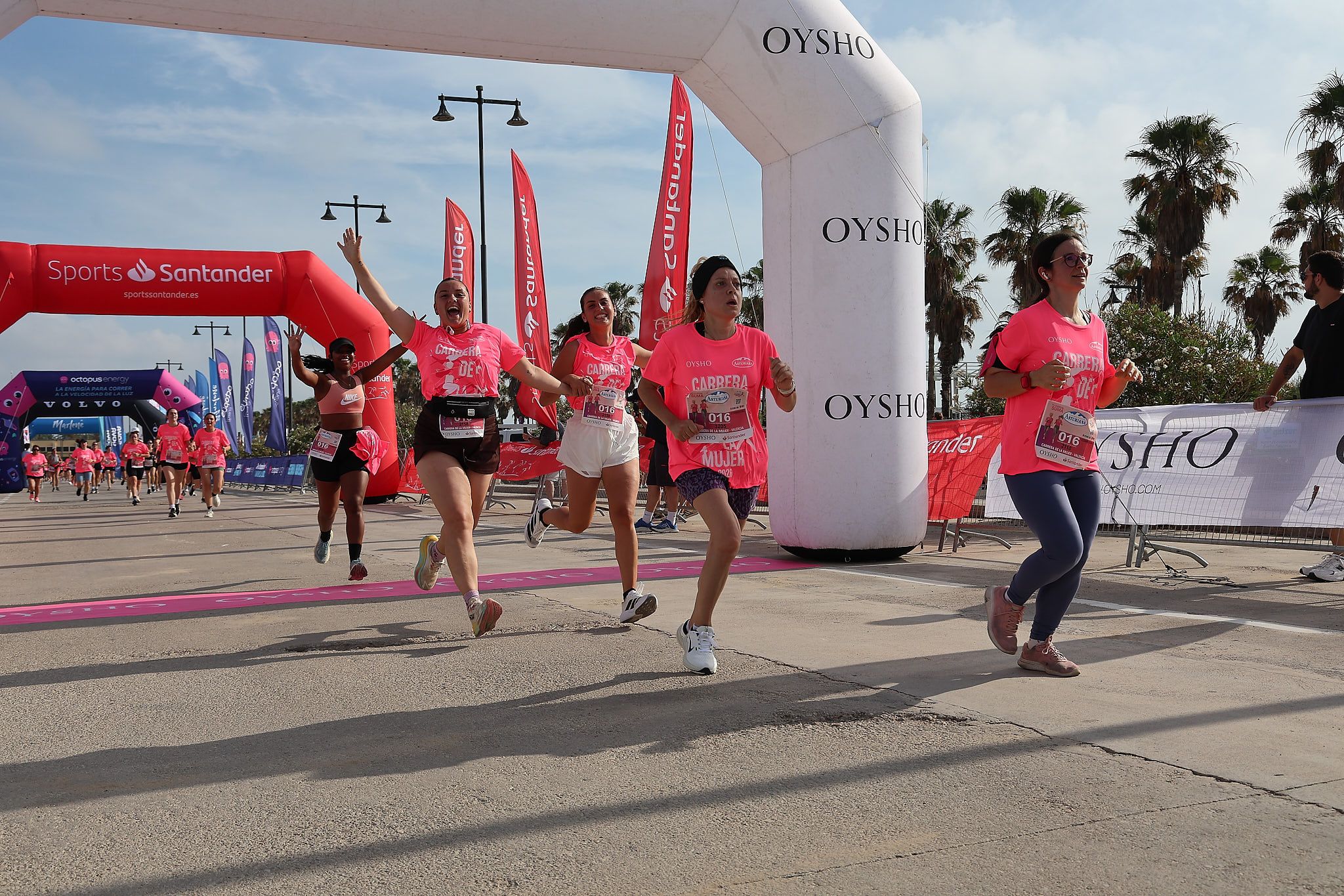 Las mejores fotos de la Carrera de la Mujer de Valencia 2026.0511