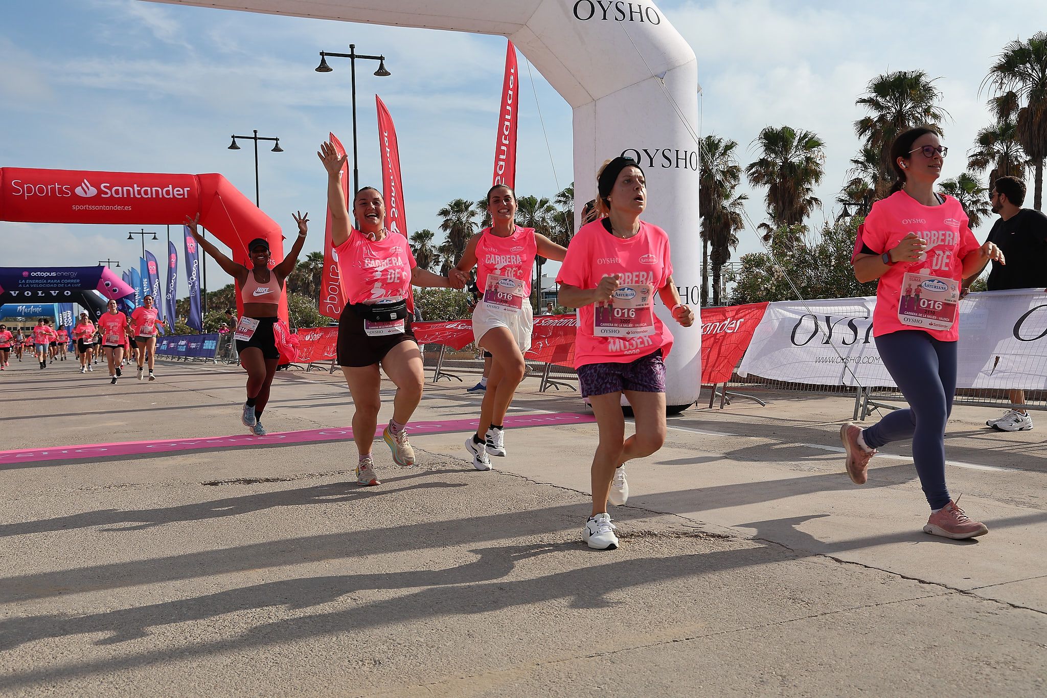 Las mejores fotos de la Carrera de la Mujer de Valencia 2026.0512