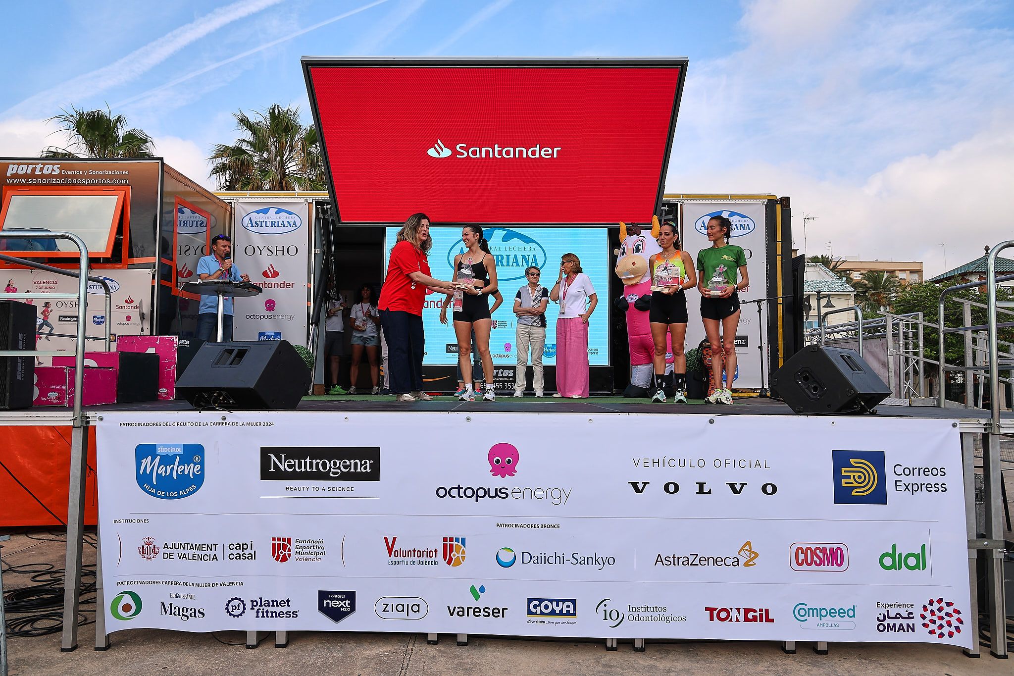 Las mejores fotos de la Carrera de la Mujer de Valencia 2026.0940