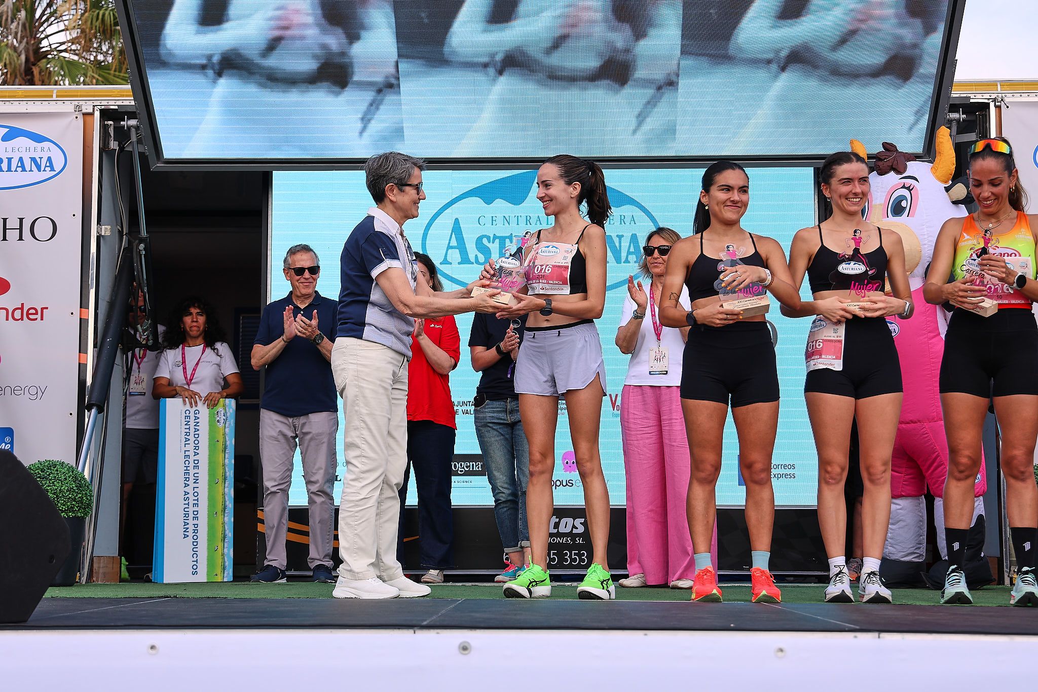 Las mejores fotos de la Carrera de la Mujer de Valencia 2026.0954