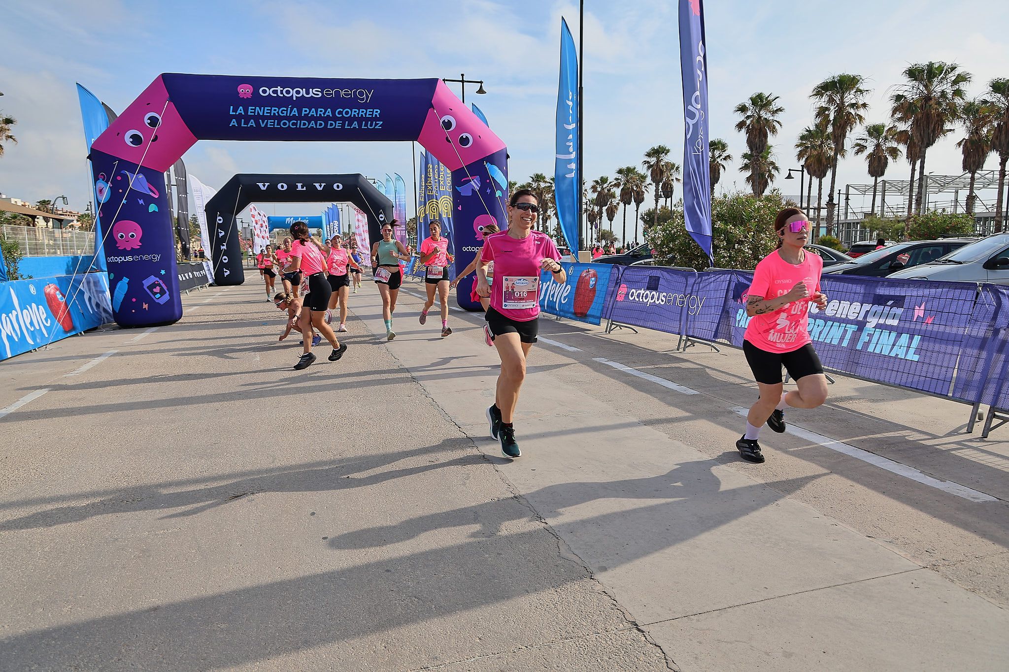 Las mejores fotos de la Carrera de la Mujer de Valencia 2026.0400