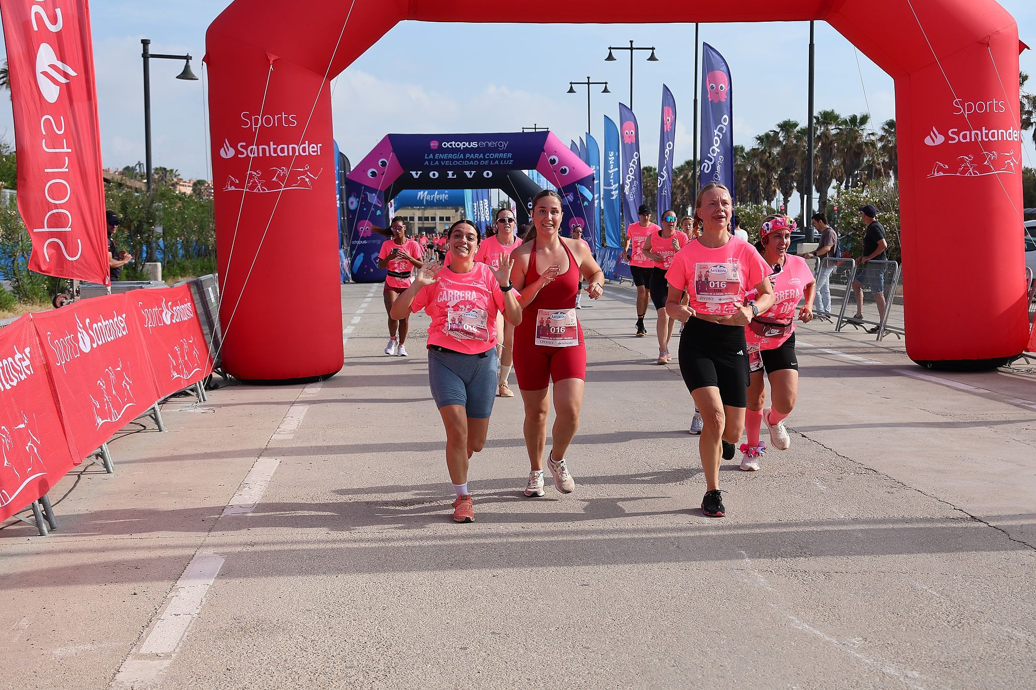 Las mejores fotos de la Carrera de la Mujer de Valencia 2026.0607