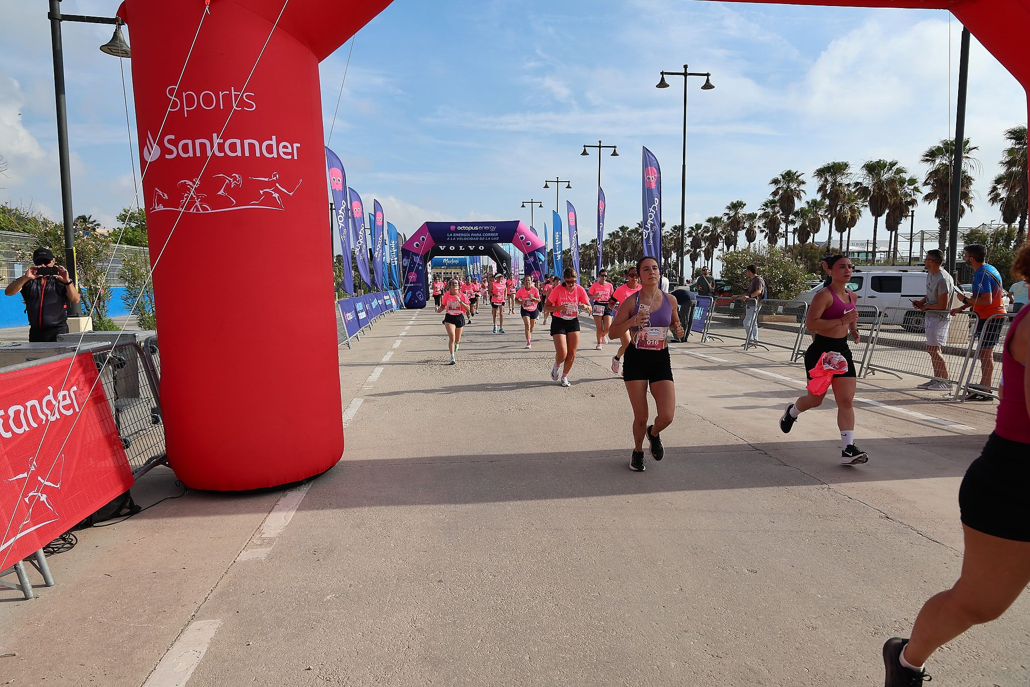 Las mejores fotos de la Carrera de la Mujer de Valencia 2026.0613