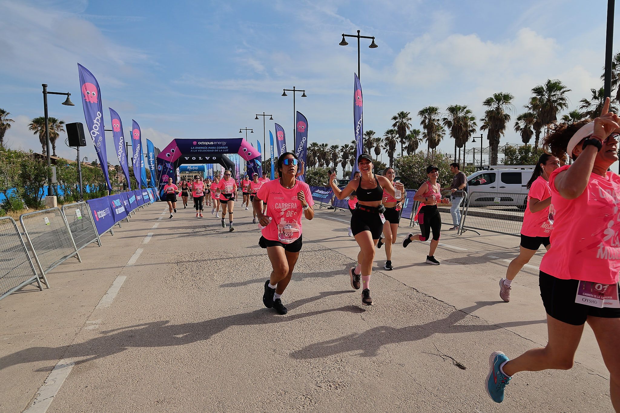 Las mejores fotos de la Carrera de la Mujer de Valencia 2026.0616