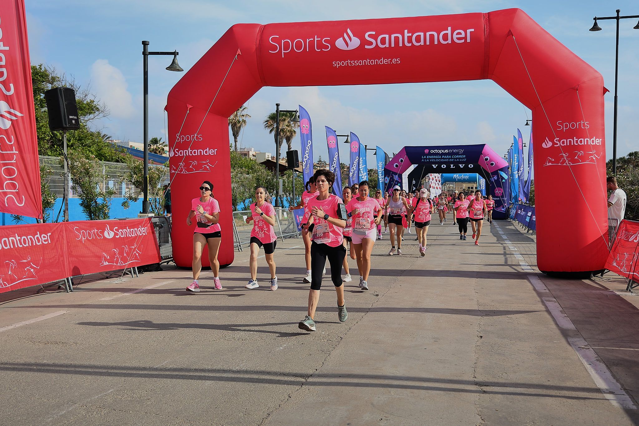 Las mejores fotos de la Carrera de la Mujer de Valencia 2026.0823