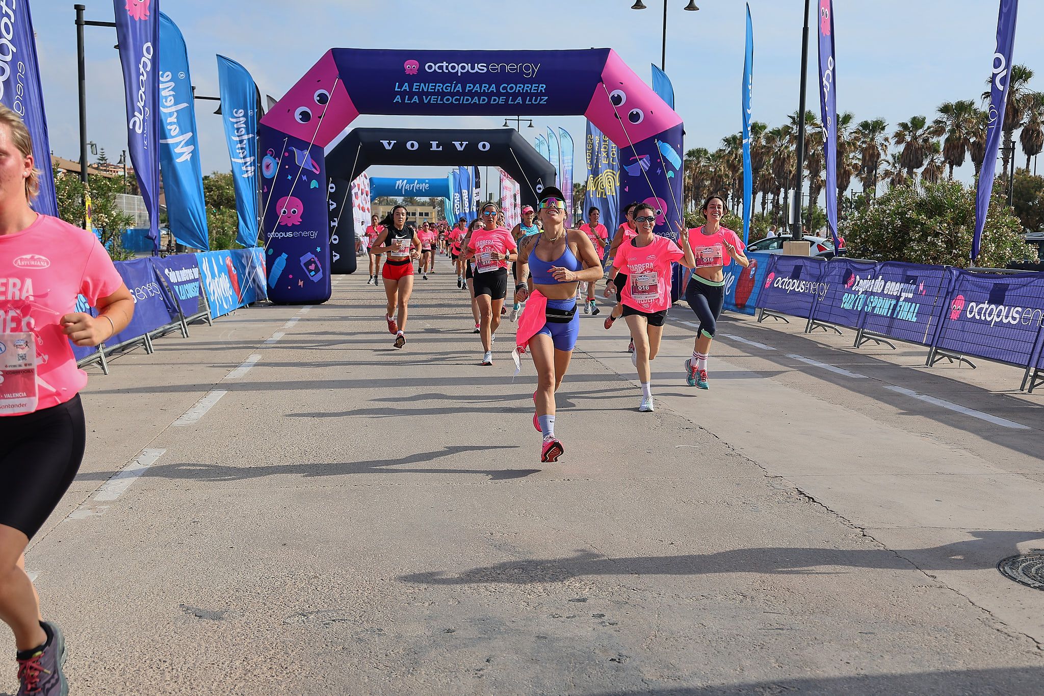 Las mejores fotos de la Carrera de la Mujer de Valencia 2026.0423