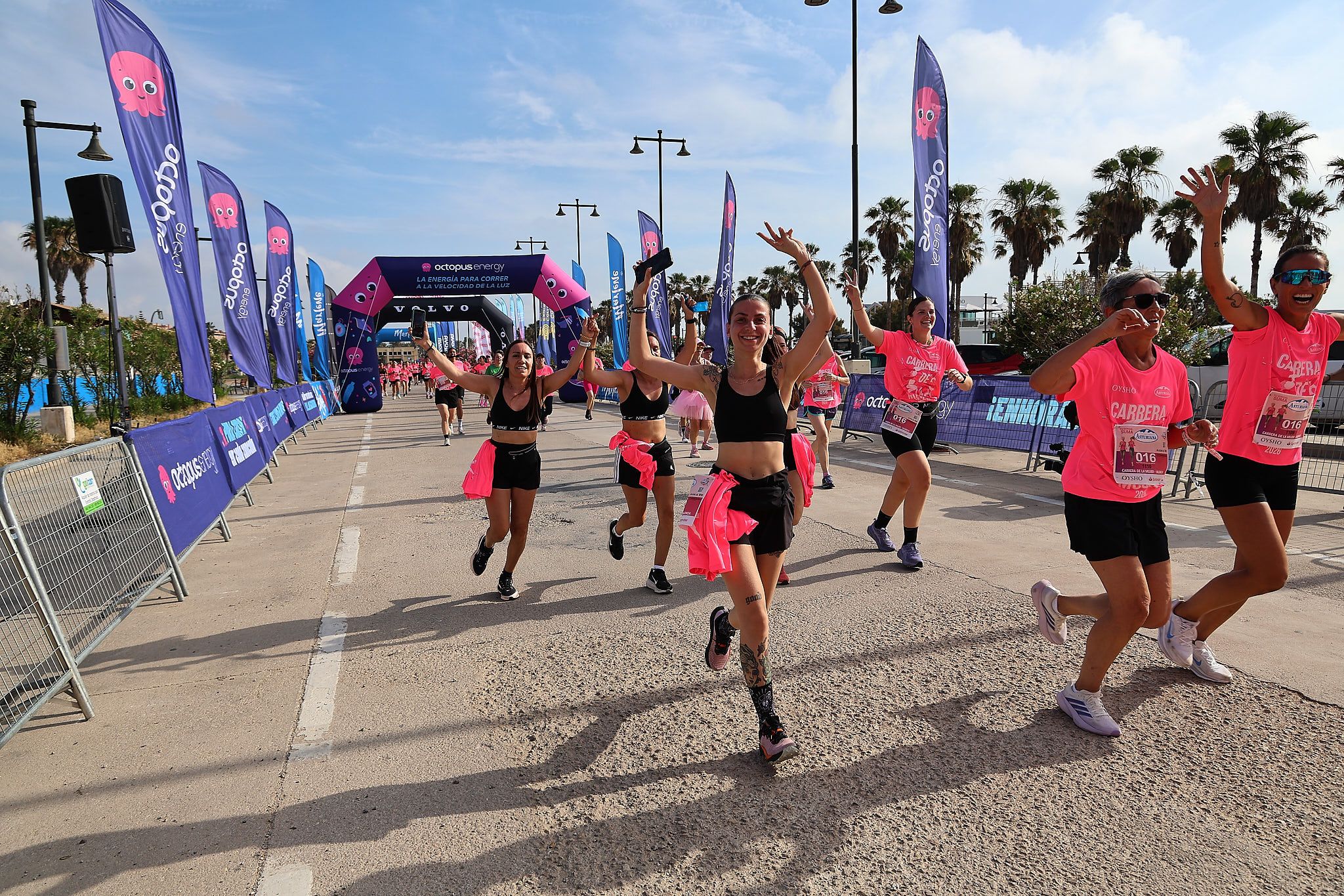 Las mejores fotos de la Carrera de la Mujer de Valencia 2026.0621