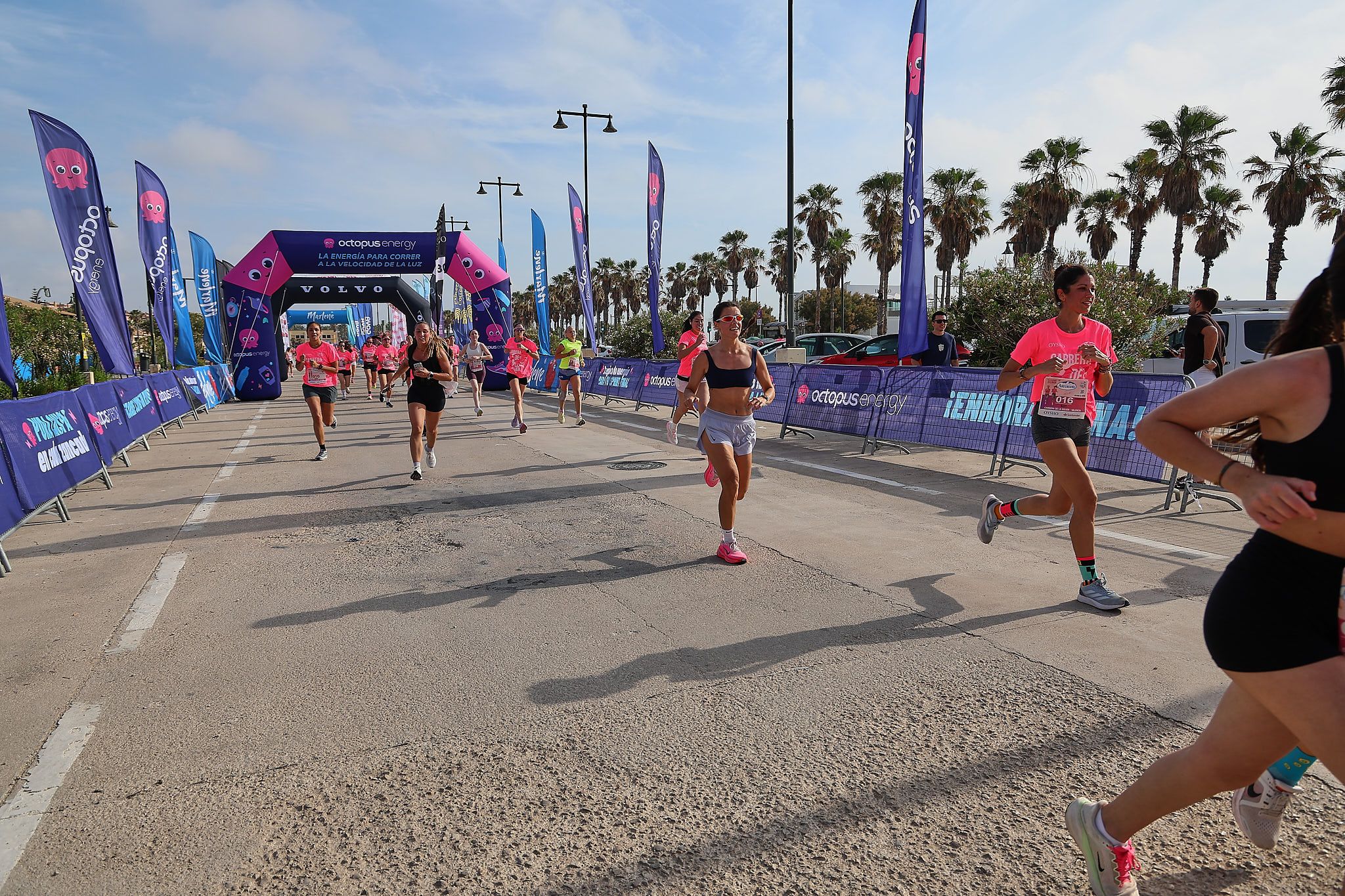 Las mejores fotos de la Carrera de la Mujer de Valencia 2026.0429