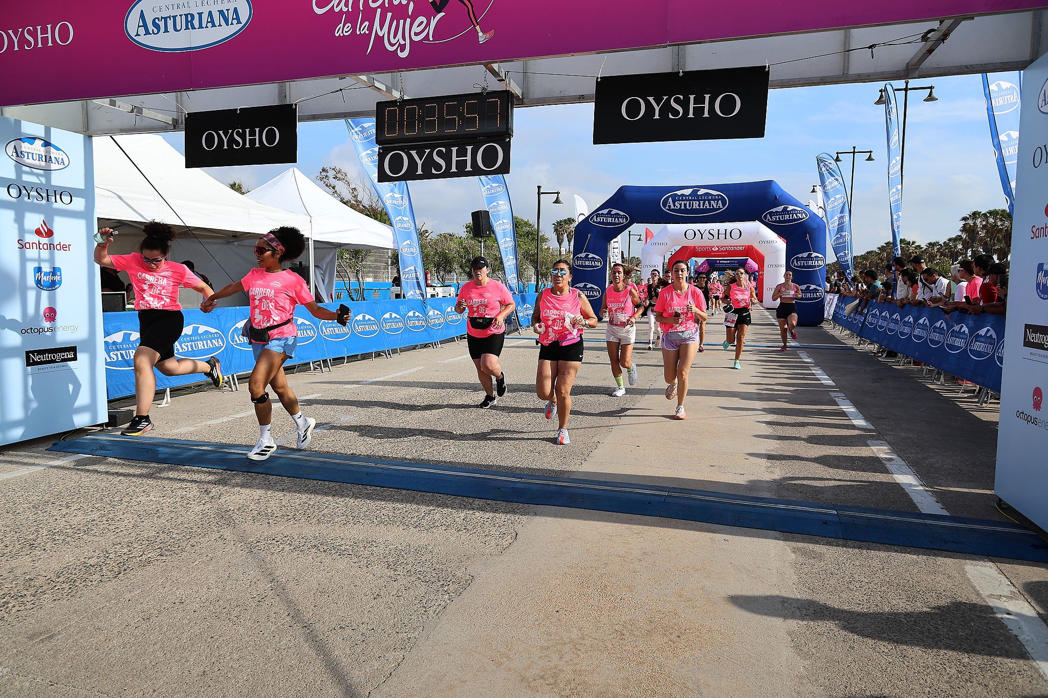 Las mejores fotos de la Carrera de la Mujer de Valencia 2026.0843
