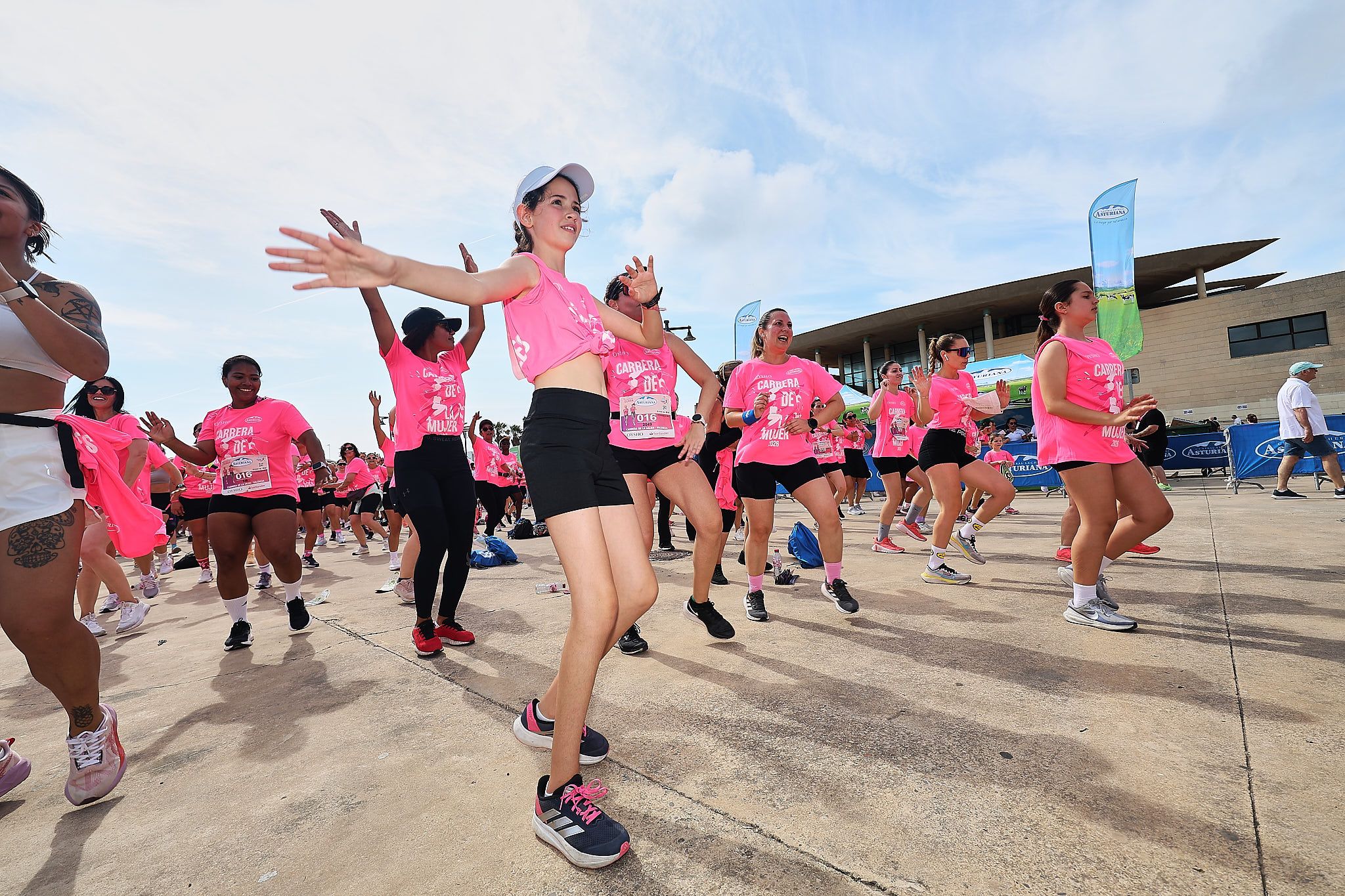 Las mejores fotos de la Carrera de la Mujer de Valencia 2026.1217