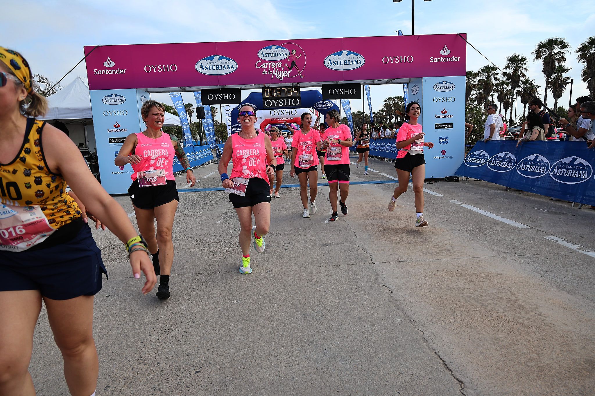 Las mejores fotos de la Carrera de la Mujer de Valencia 2026.0908