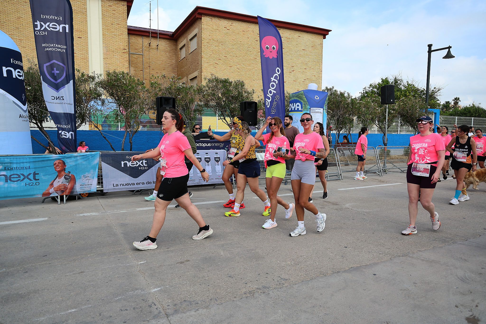 Las mejores fotos de la Carrera de la Mujer de Valencia 2026.0915