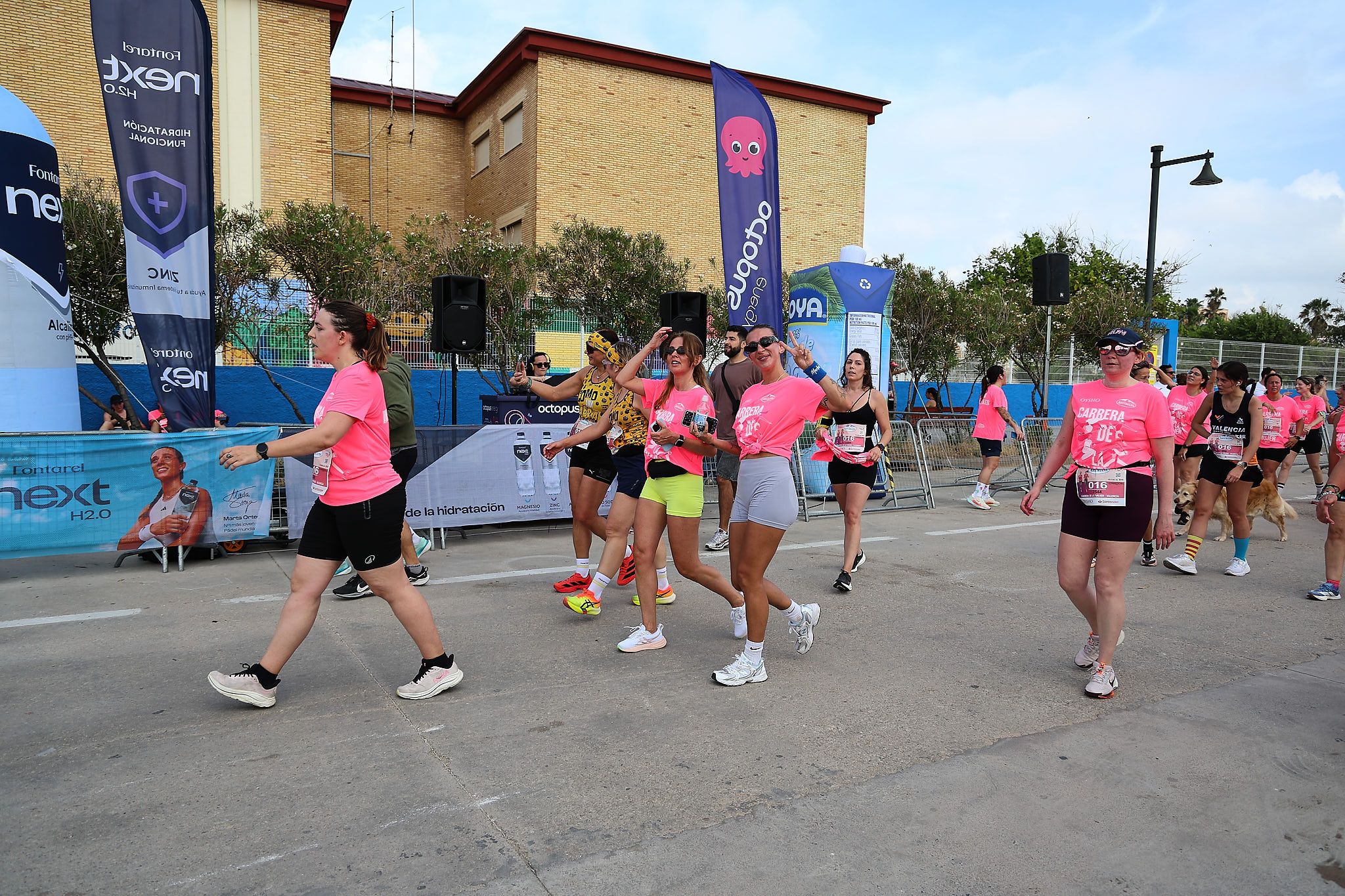 Las mejores fotos de la Carrera de la Mujer de Valencia 2026.0916
