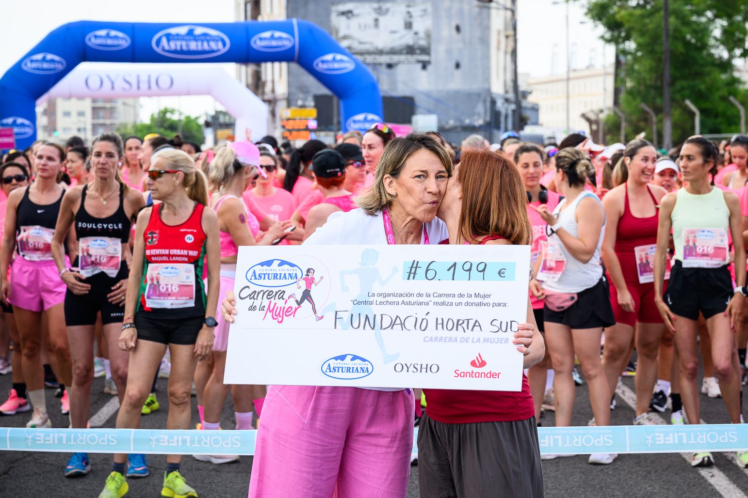 Más fotos de la Carrera de la Mujer de Valencia 2026. 85480