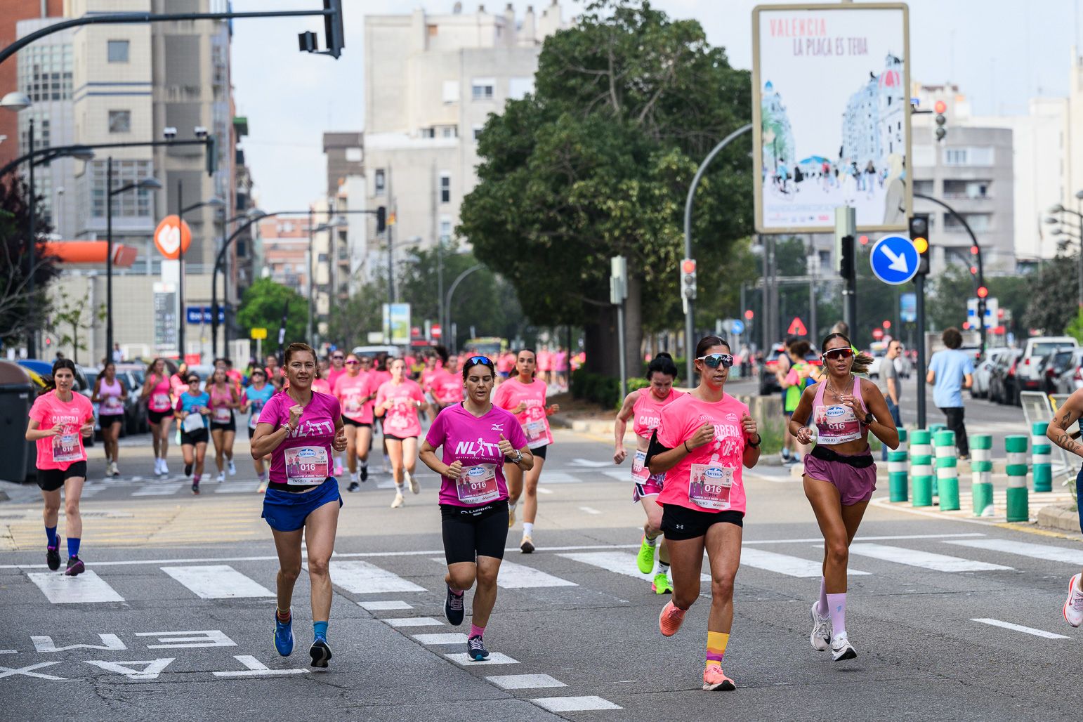 Más fotos de la Carrera de la Mujer de Valencia 2026. 85553