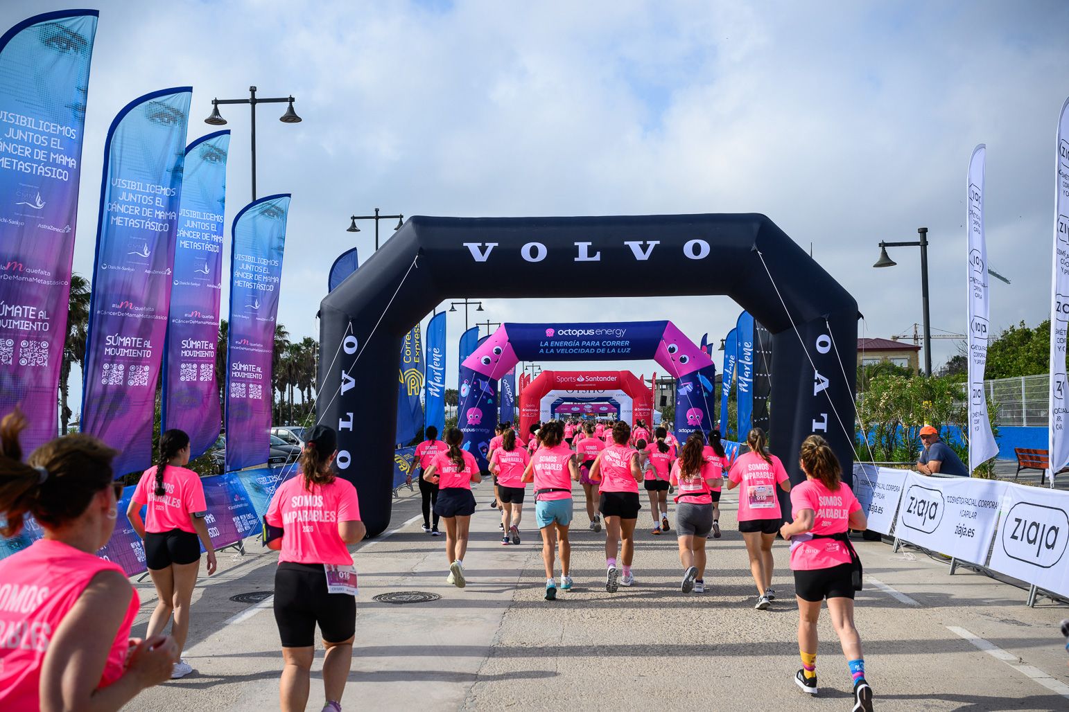 Más fotos de la Carrera de la Mujer de Valencia 2026. 85724