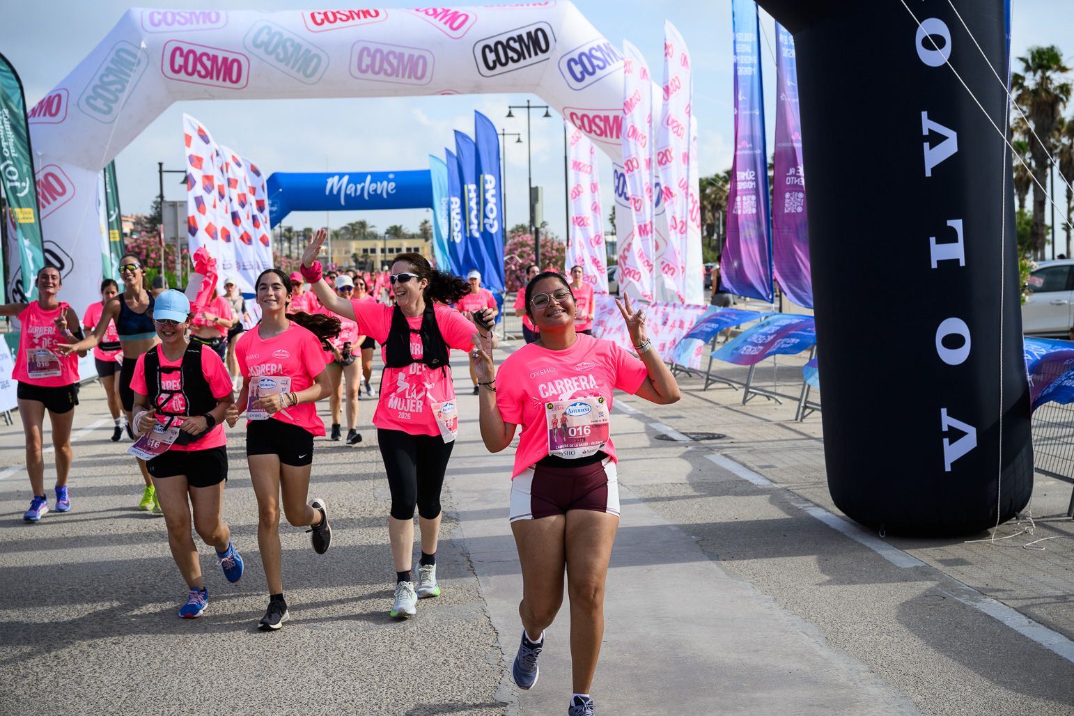 Más fotos de la Carrera de la Mujer de Valencia 2026. 85737