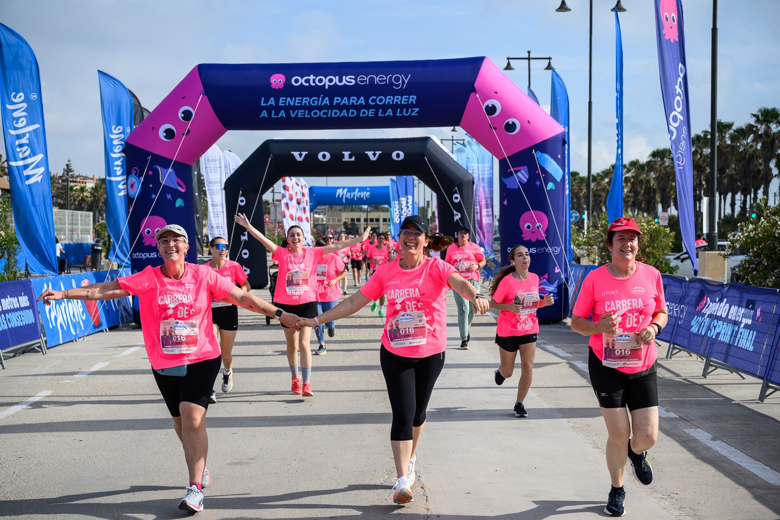 Más fotos de la Carrera de la Mujer de Valencia 2026. 85747