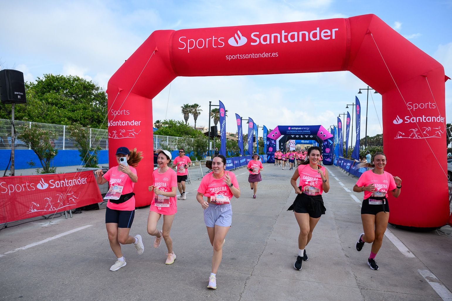 Más fotos de la Carrera de la Mujer de Valencia 2026. 85755