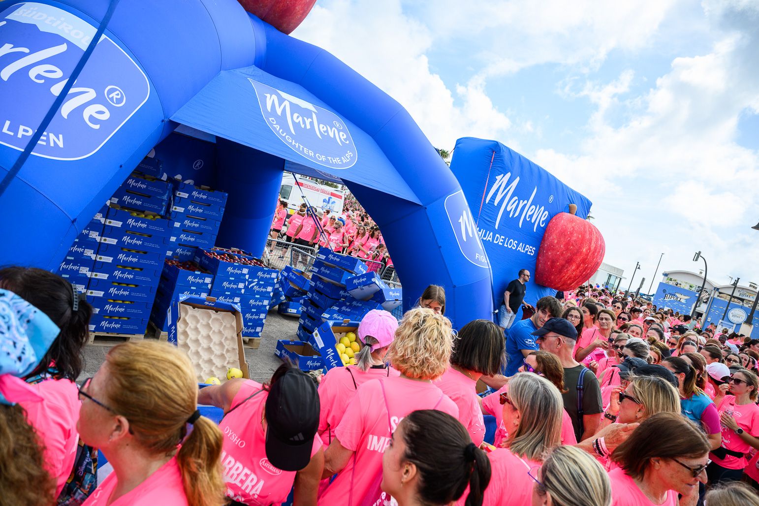 Más fotos de la Carrera de la Mujer de Valencia 2026. 85878
